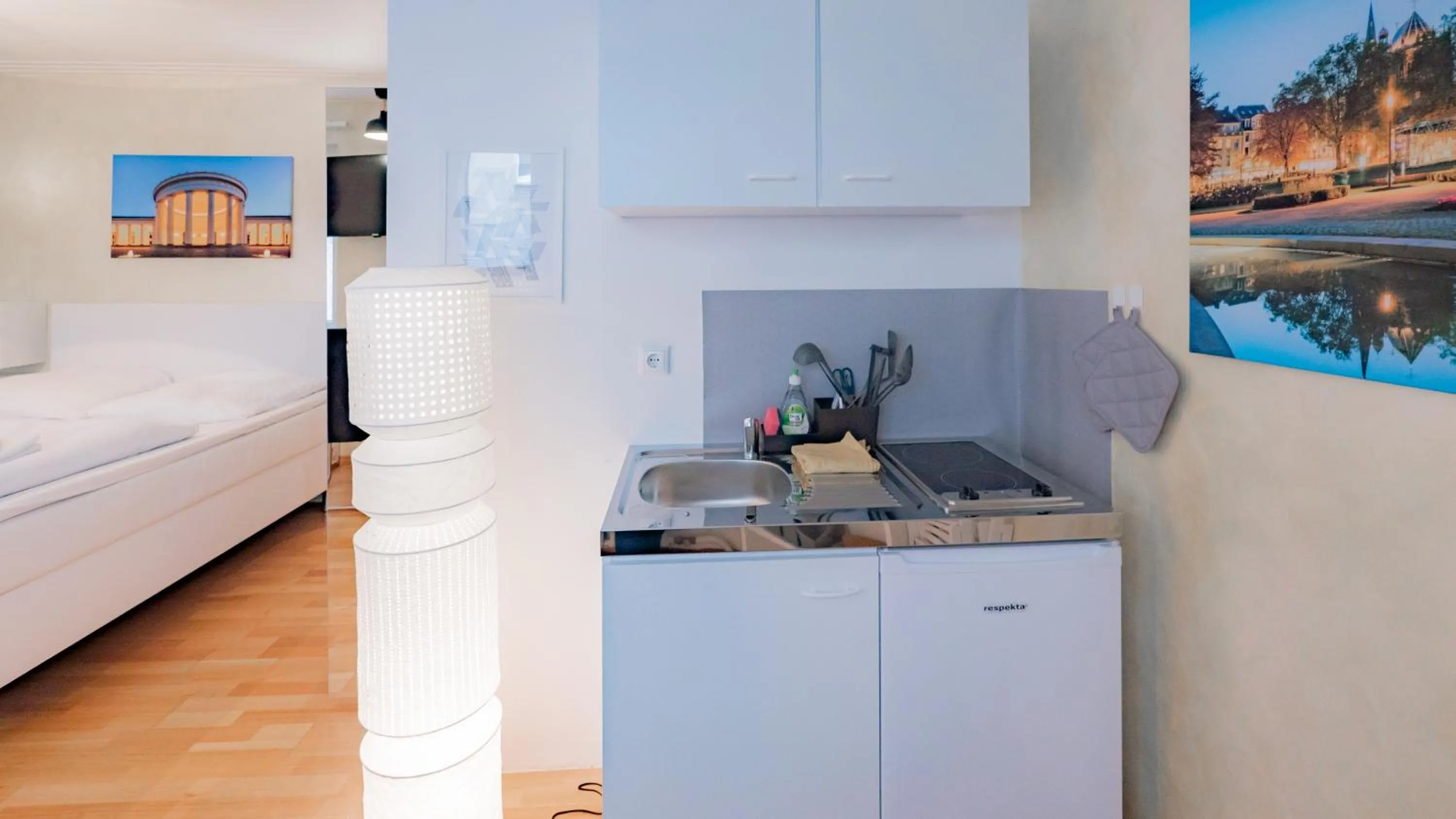 Kitchen or kitchenette in Relax Aachener Boardinghouse Appartements Premium 1