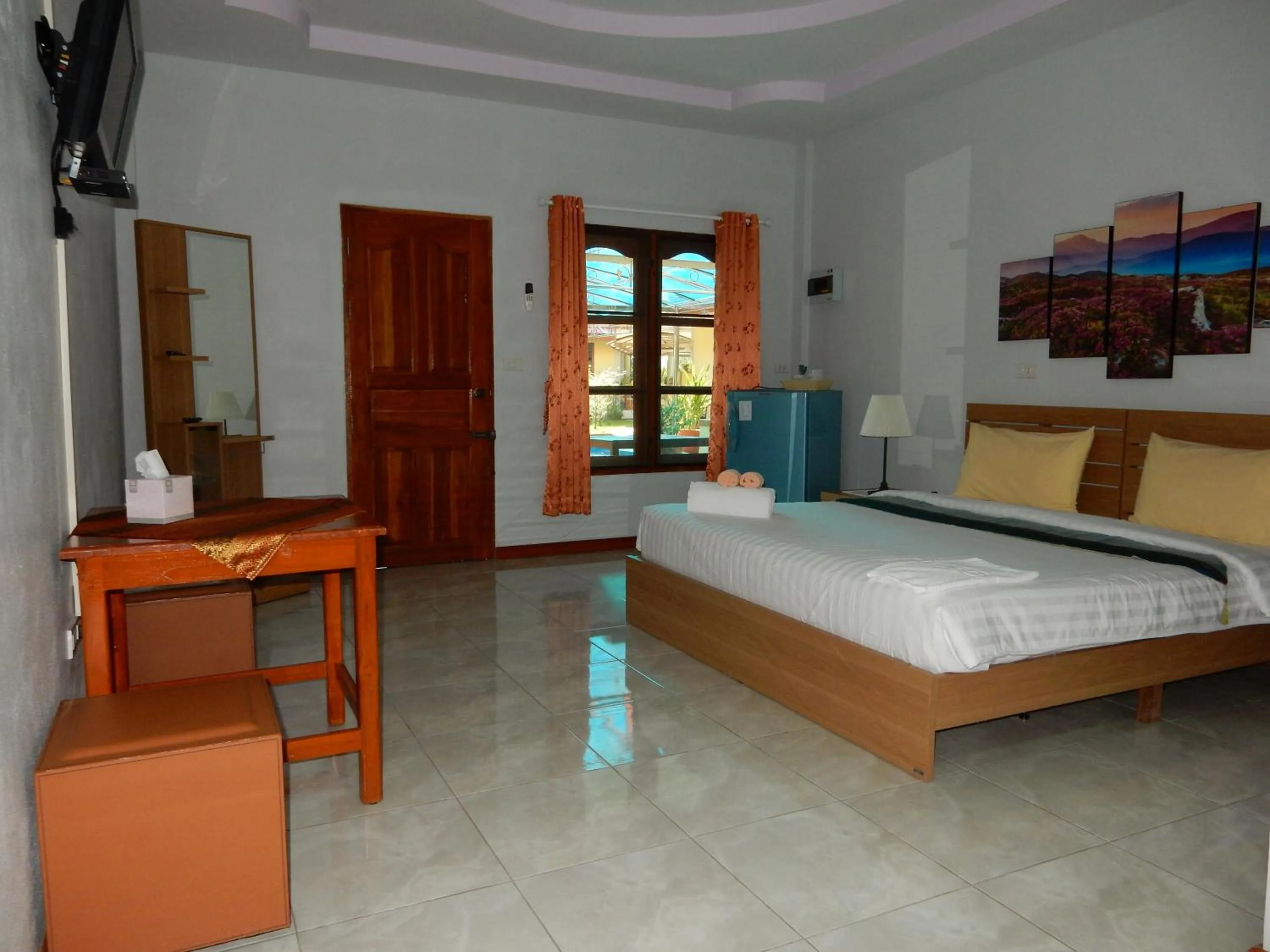 Photo of the whole room in Malee Resort