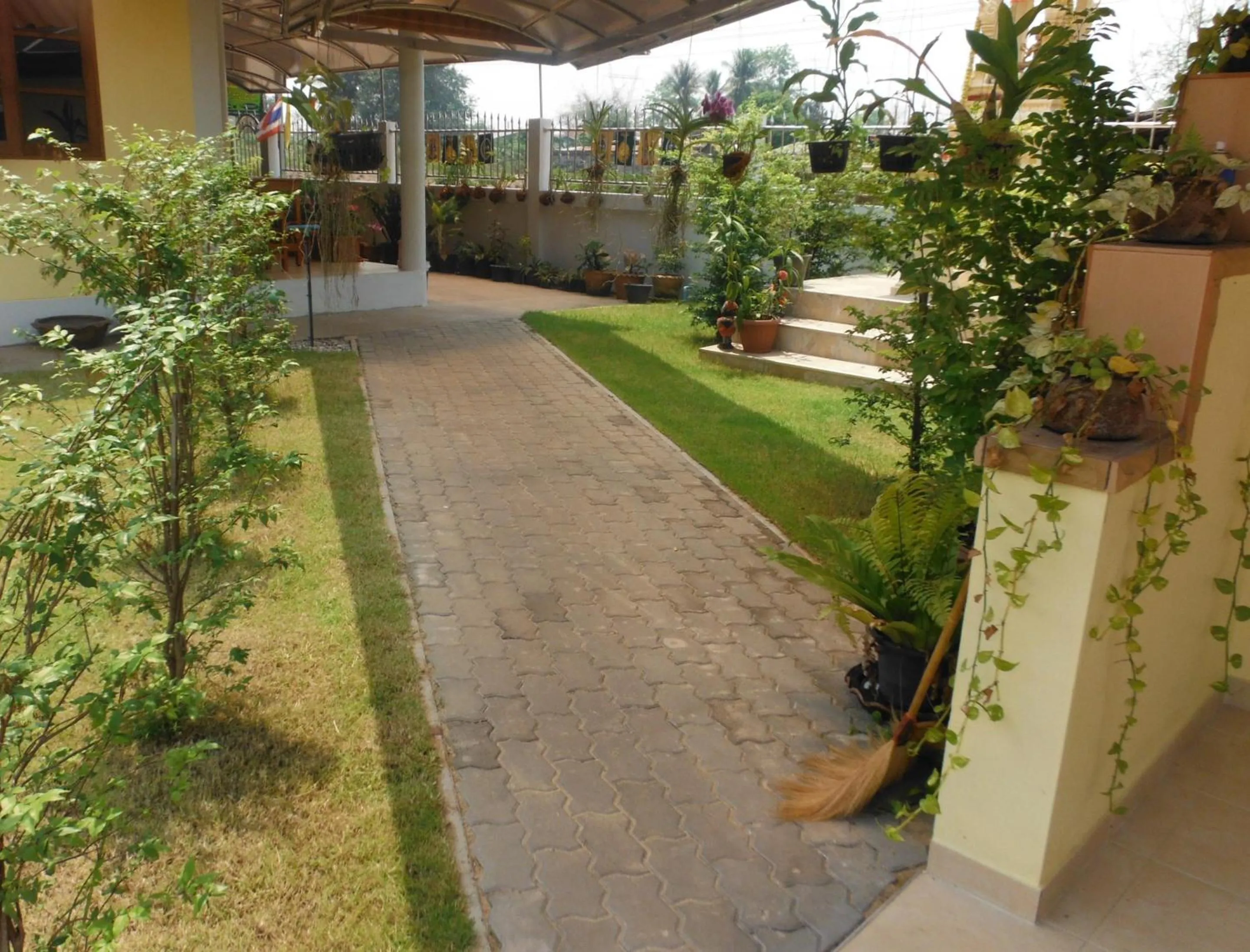 Garden in Malee Resort