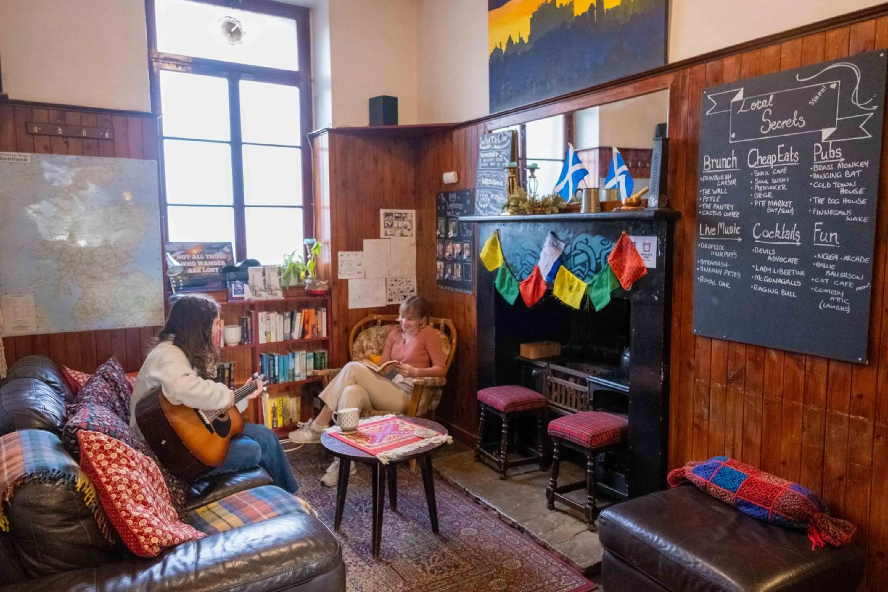Communal lounge/ TV room in Royal Mile Backpackers