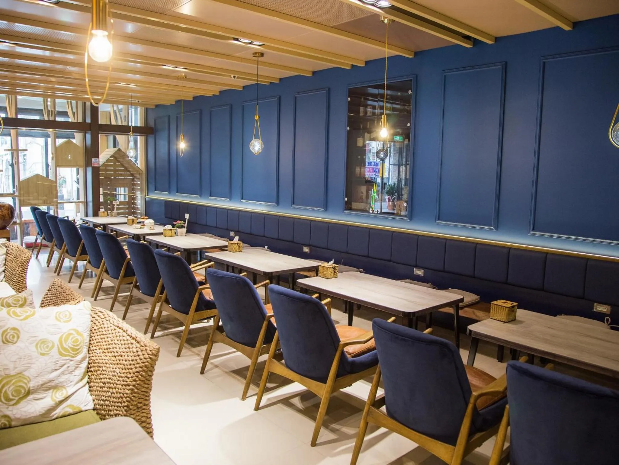 Seating area in Mei Jia Mei Hotel