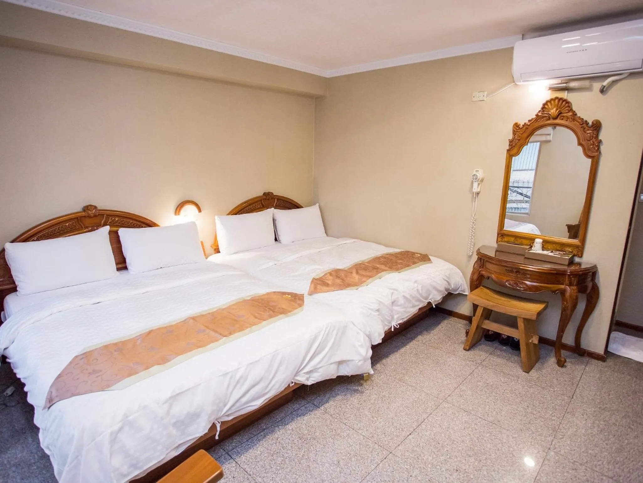 Bed in Mei Jia Mei Hotel