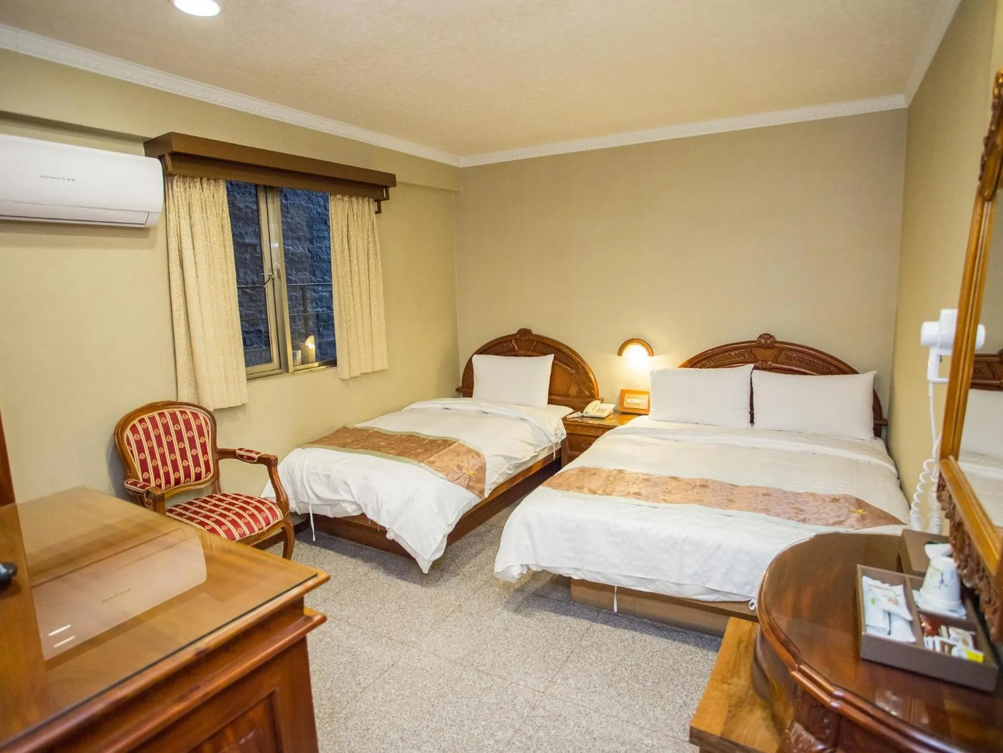 Photo of the whole room, Bed in Mei Jia Mei Hotel