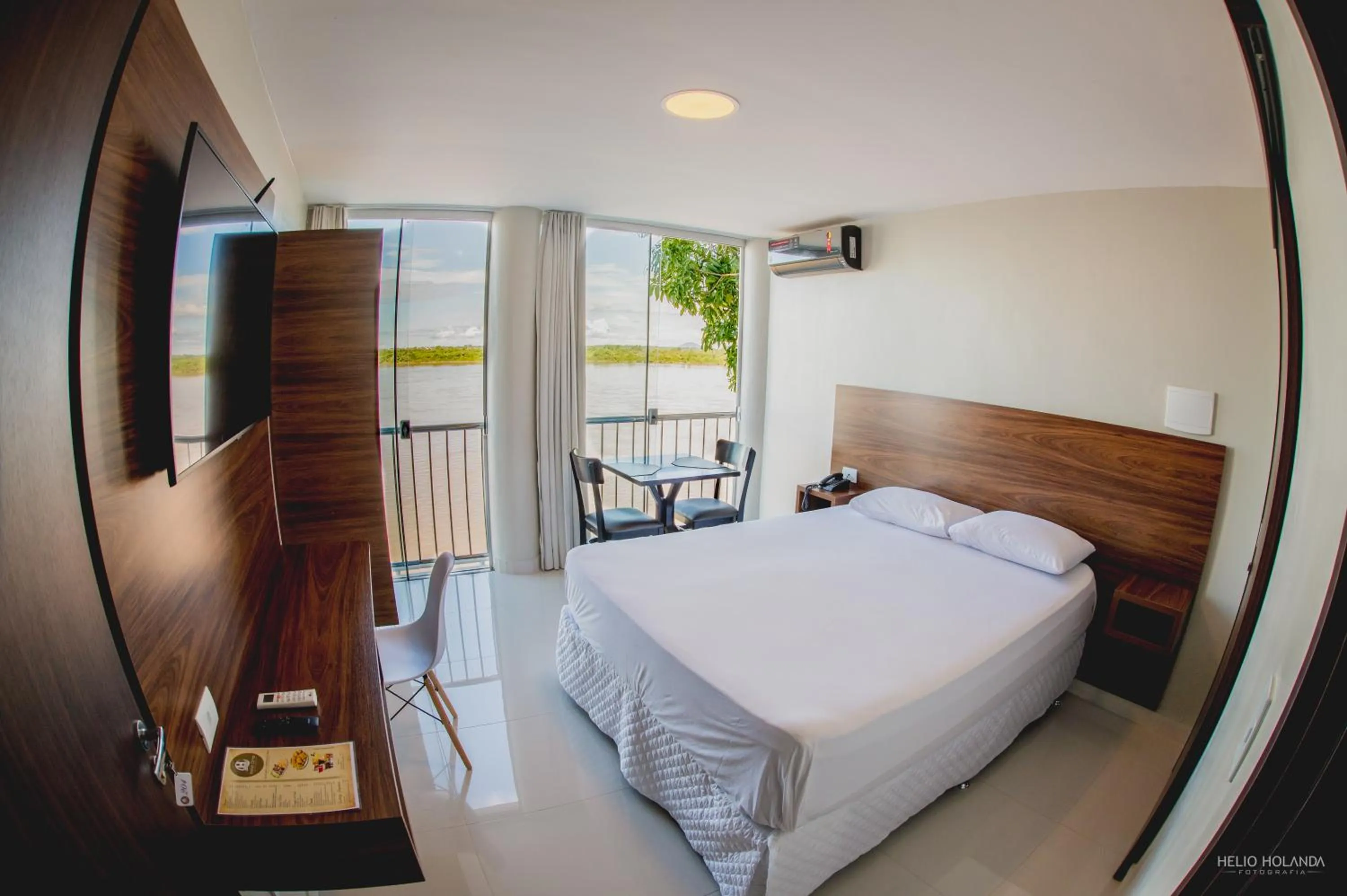 Photo of the whole room in Hotel Orla do Rio Branco