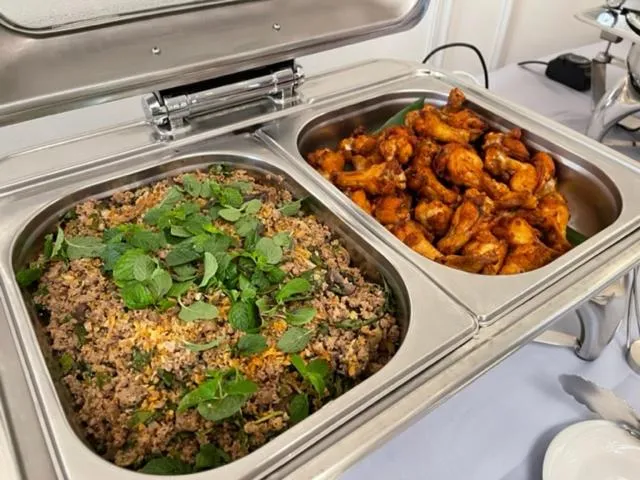 Food and drinks in De Hug Hotel & Residence