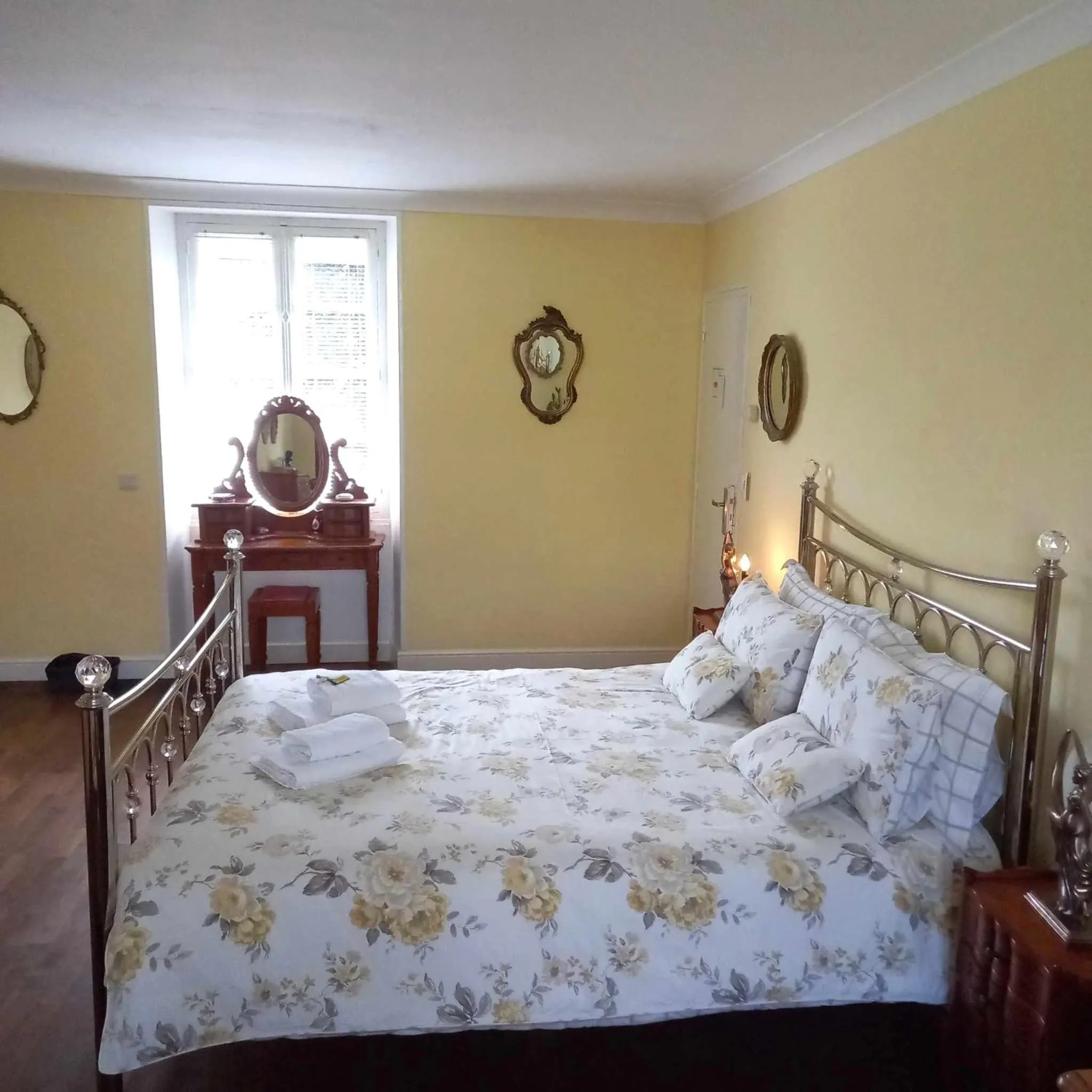 View (from property/room), Bed in Le Potier Jovial