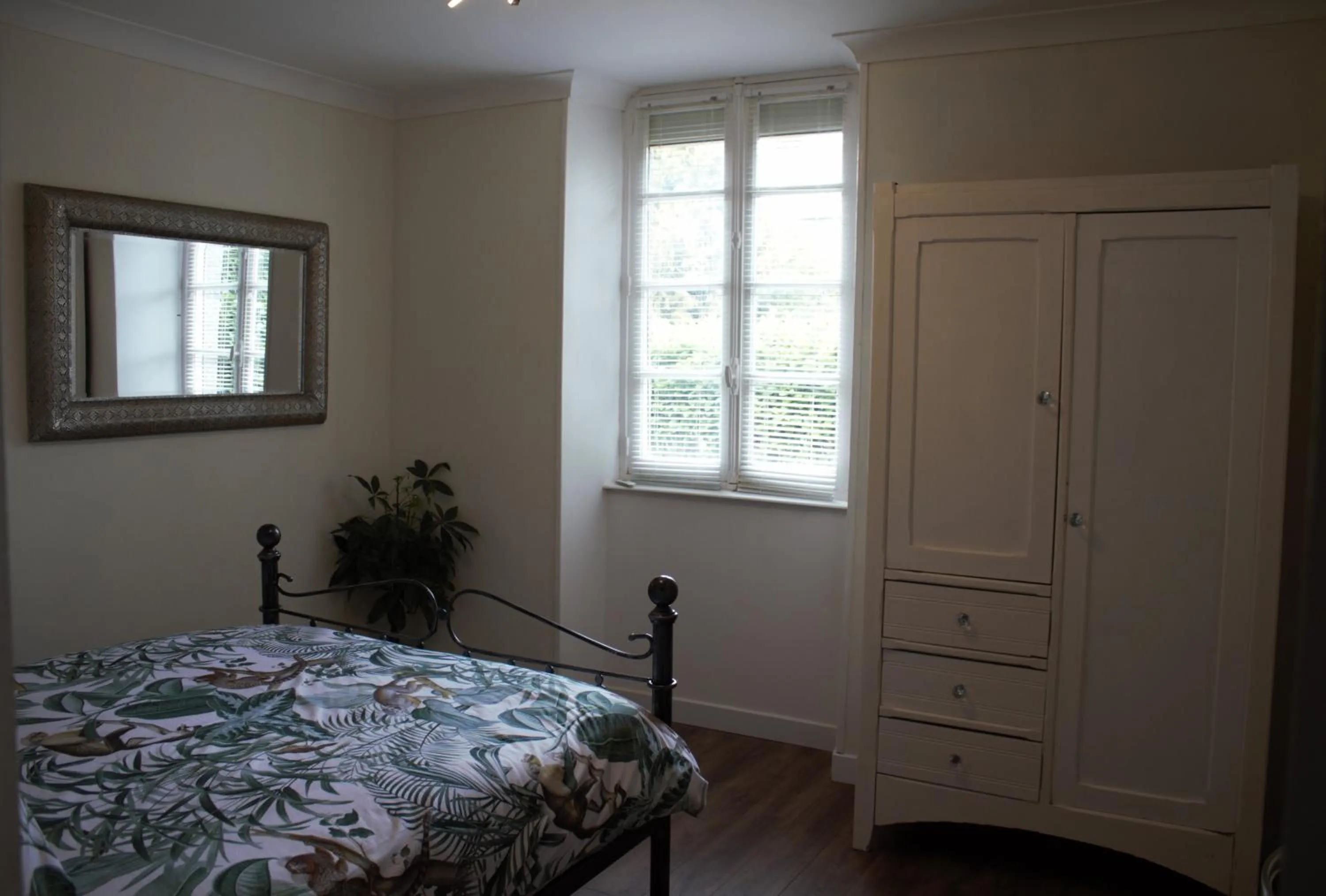 Bedroom, Bed in Le Potier Jovial