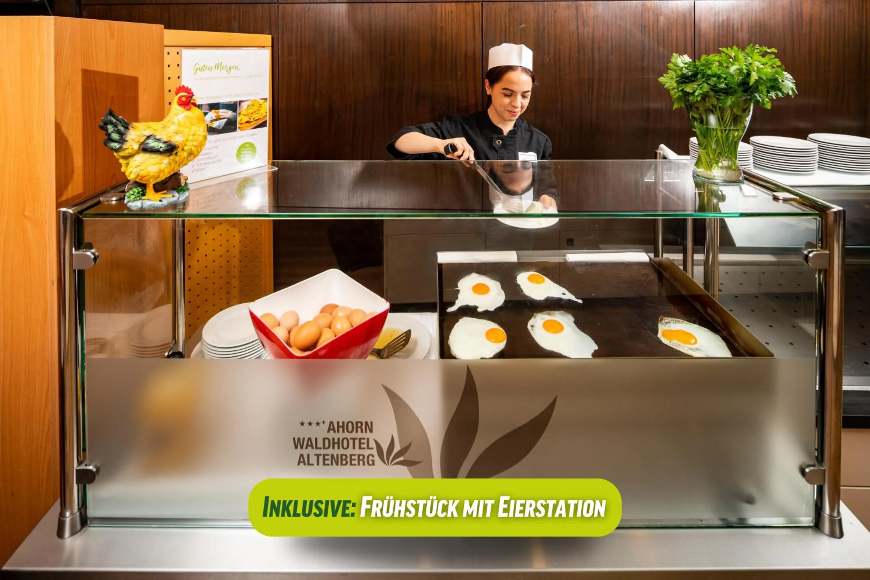 Restaurant/places to eat in AHORN Waldhotel Altenberg