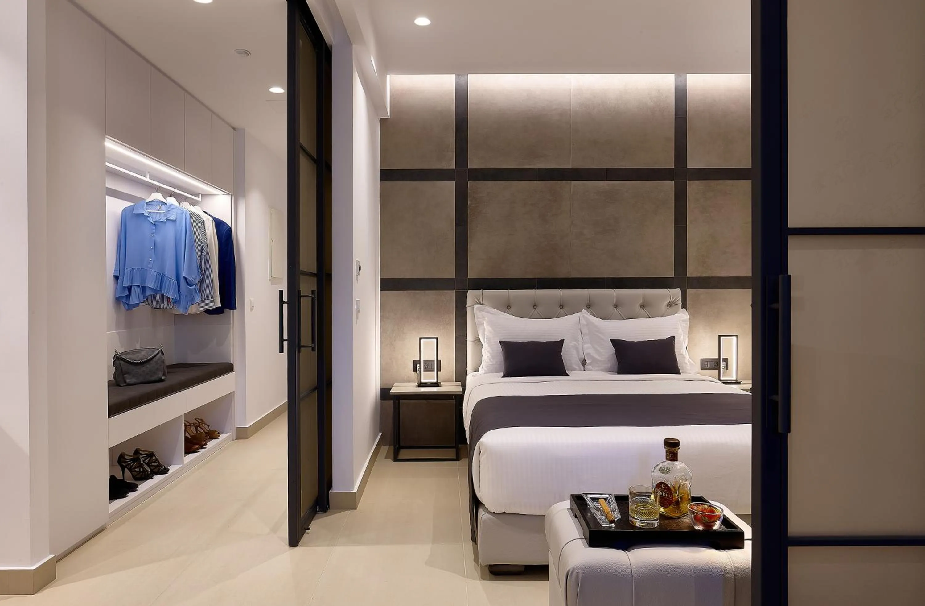 Bed in City Lion by Semavί