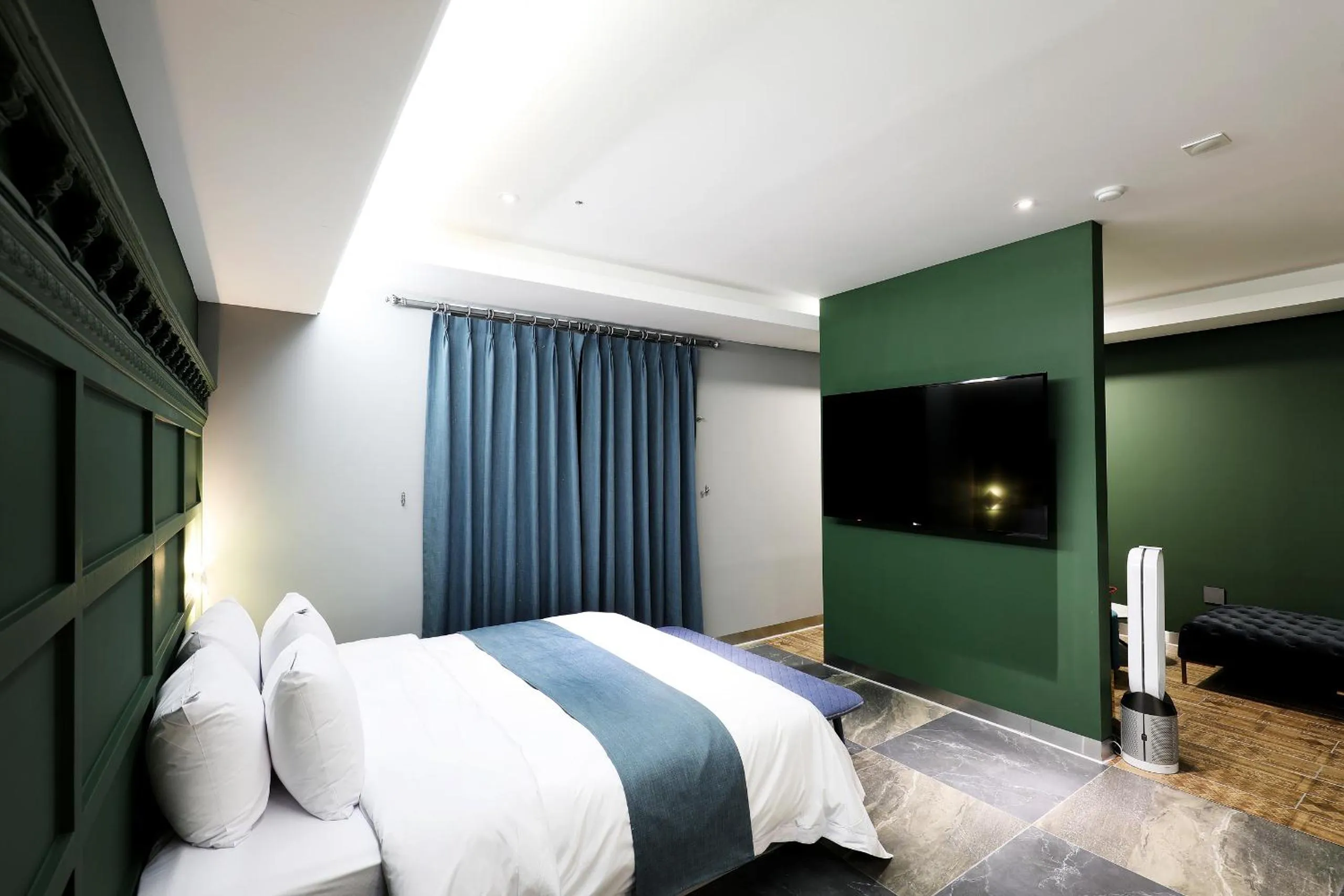 Bed in El Tower Hotel