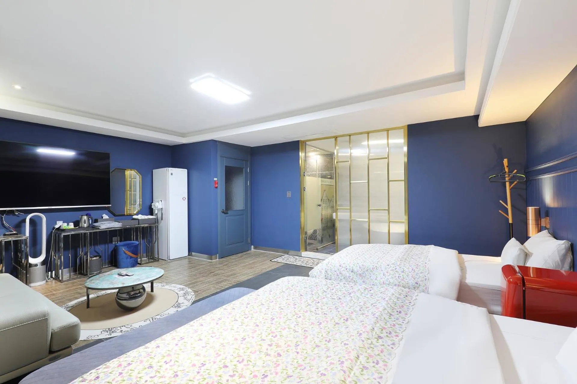 Bed in El Tower Hotel