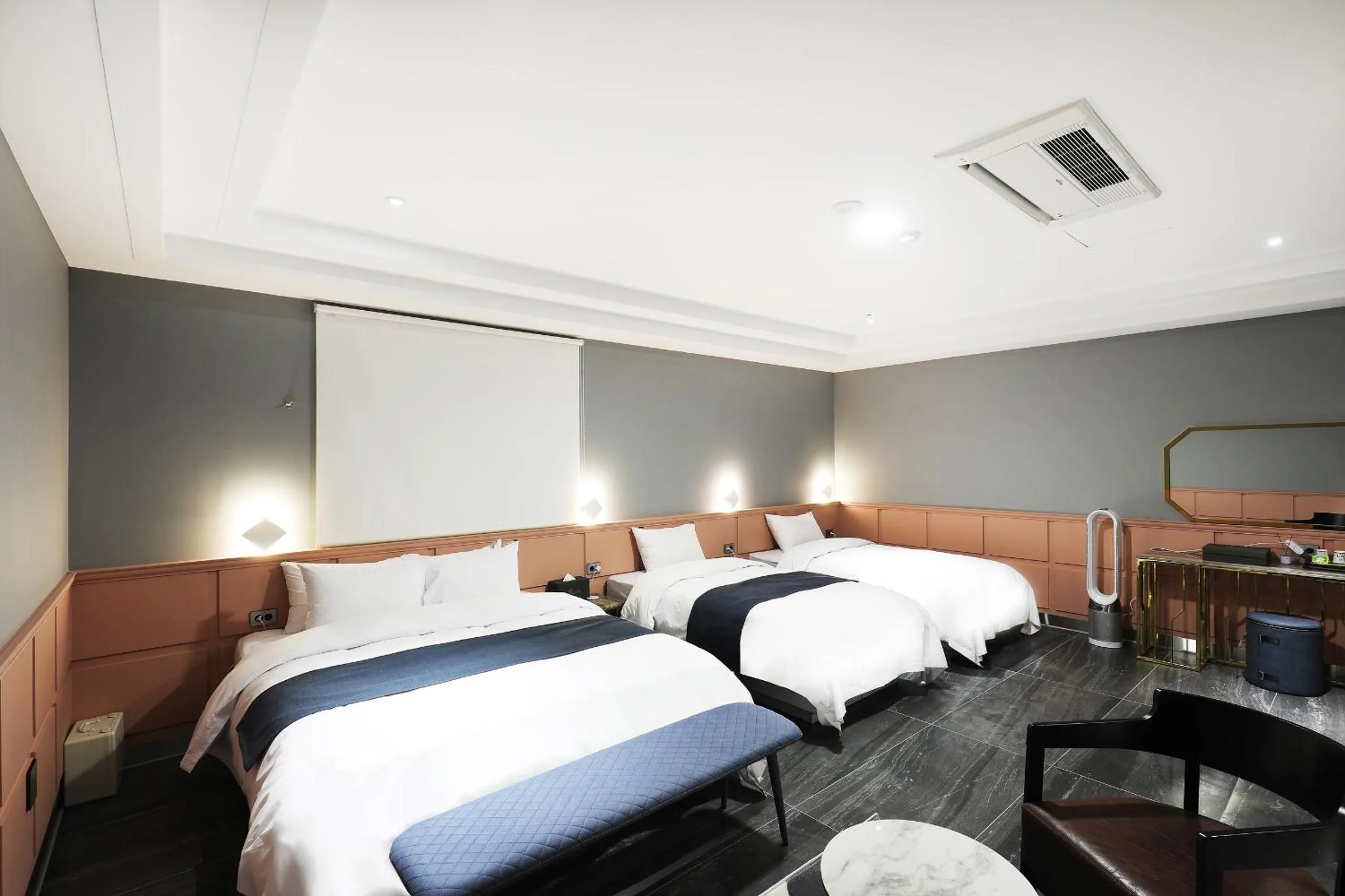 Bed in El Tower Hotel