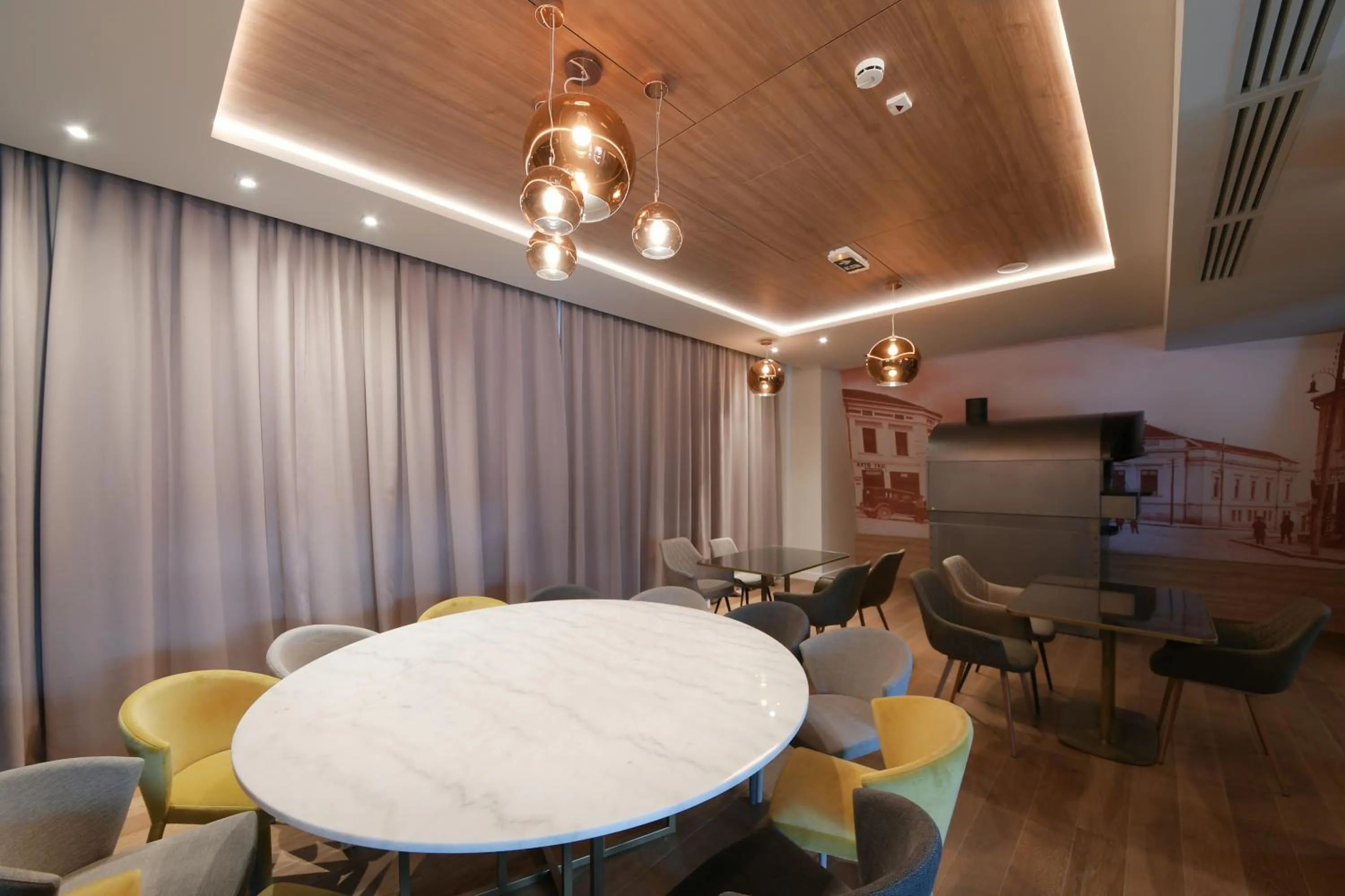 Restaurant/places to eat in Hotel Royal Putnik