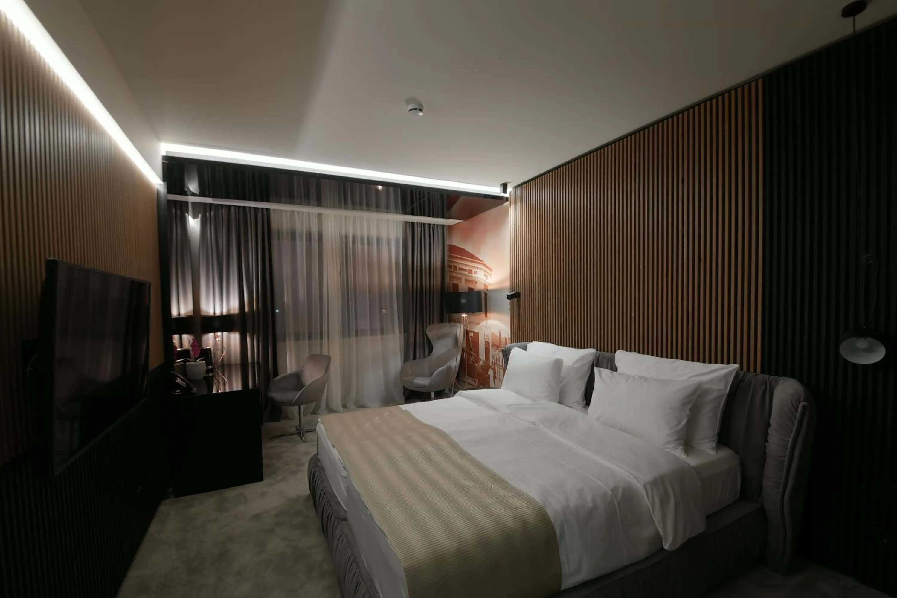 Photo of the whole room, Bed in Hotel Royal Putnik