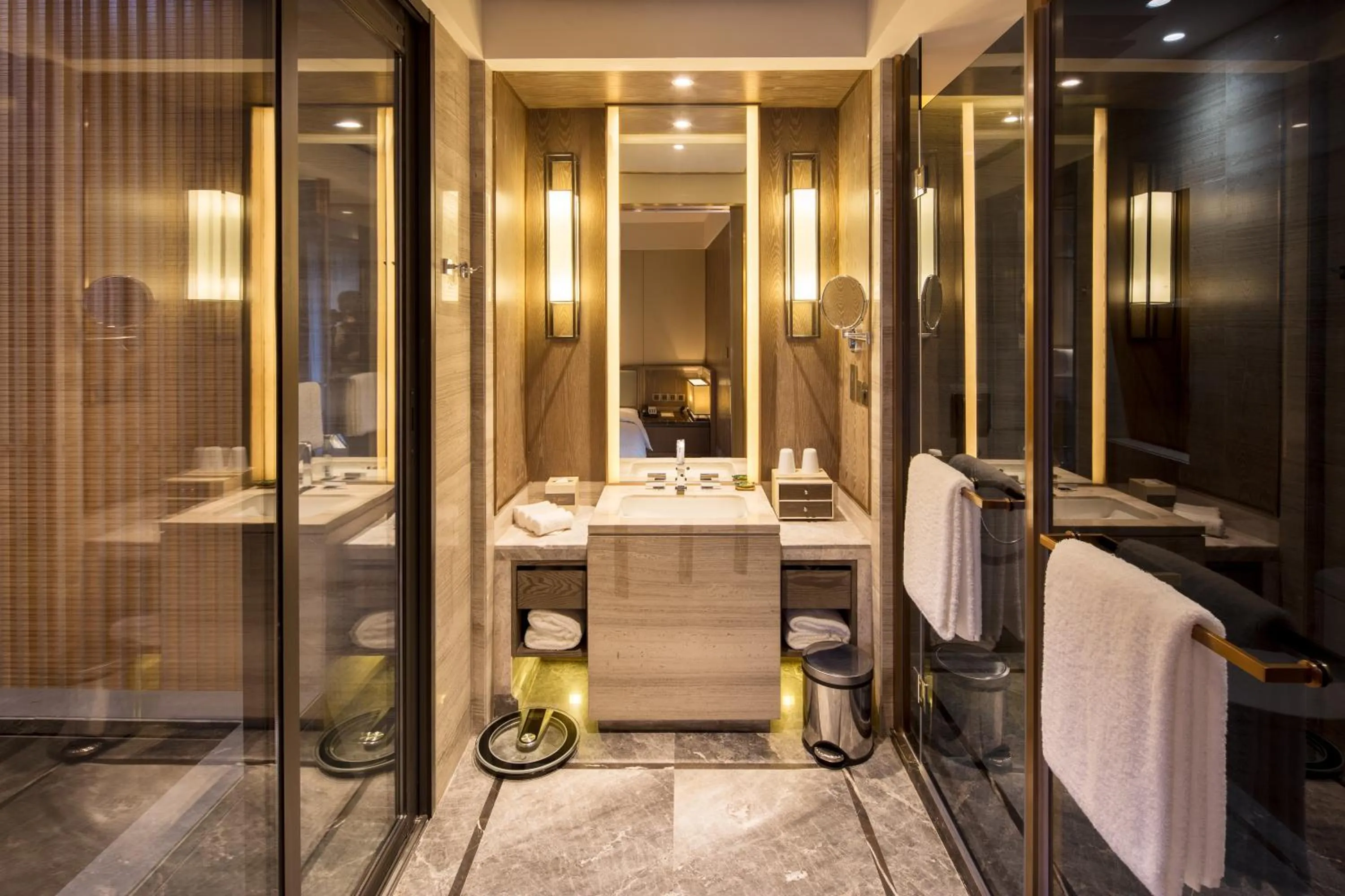 Bathroom in Radisson Chongqing South Hot Spring