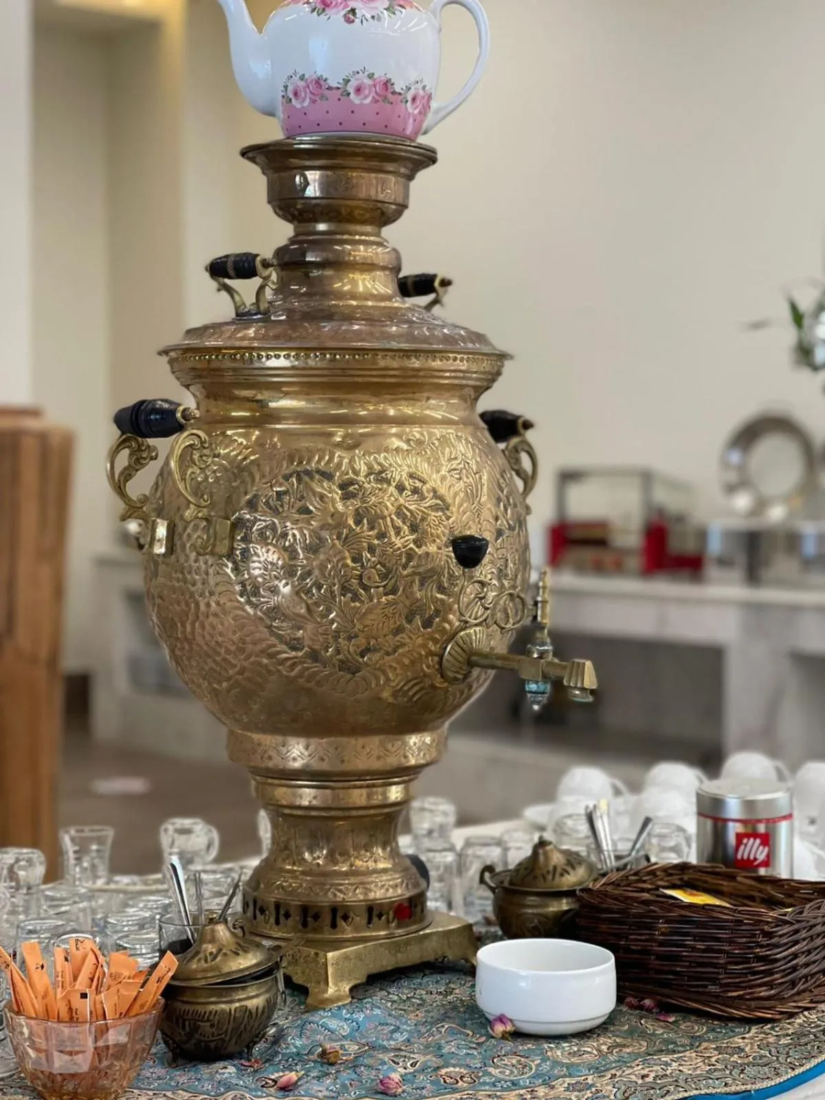 Coffee/tea facilities in Grand Tourist Hotel