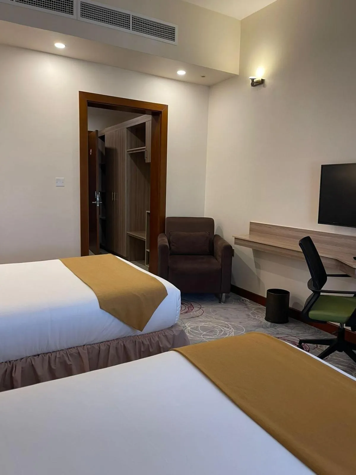 Bedroom, Bed in Grand Tourist Hotel