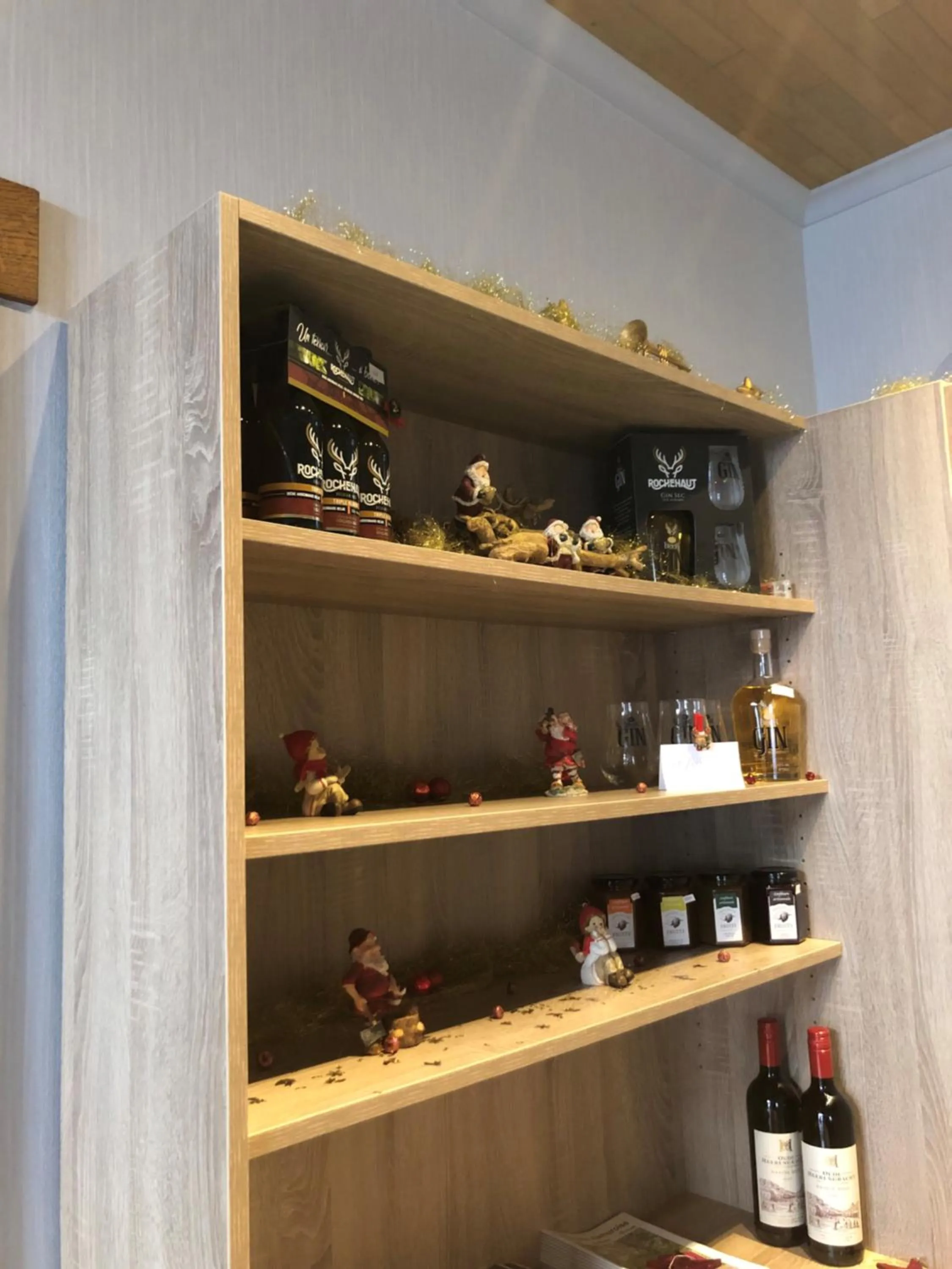 Lounge or bar in Appart Hotel Au Pied de Vigne