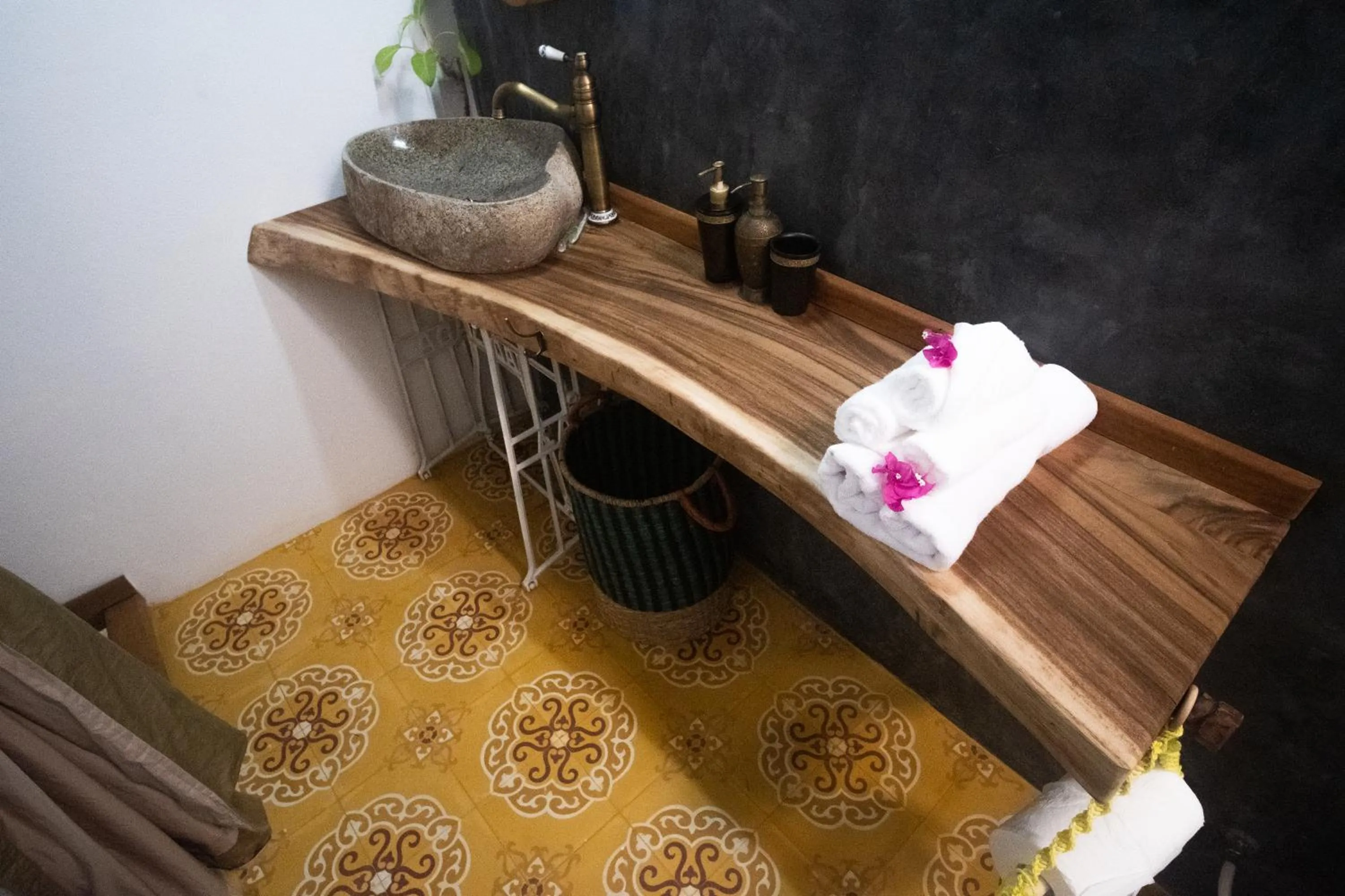 Bathroom in Leranda Homestay