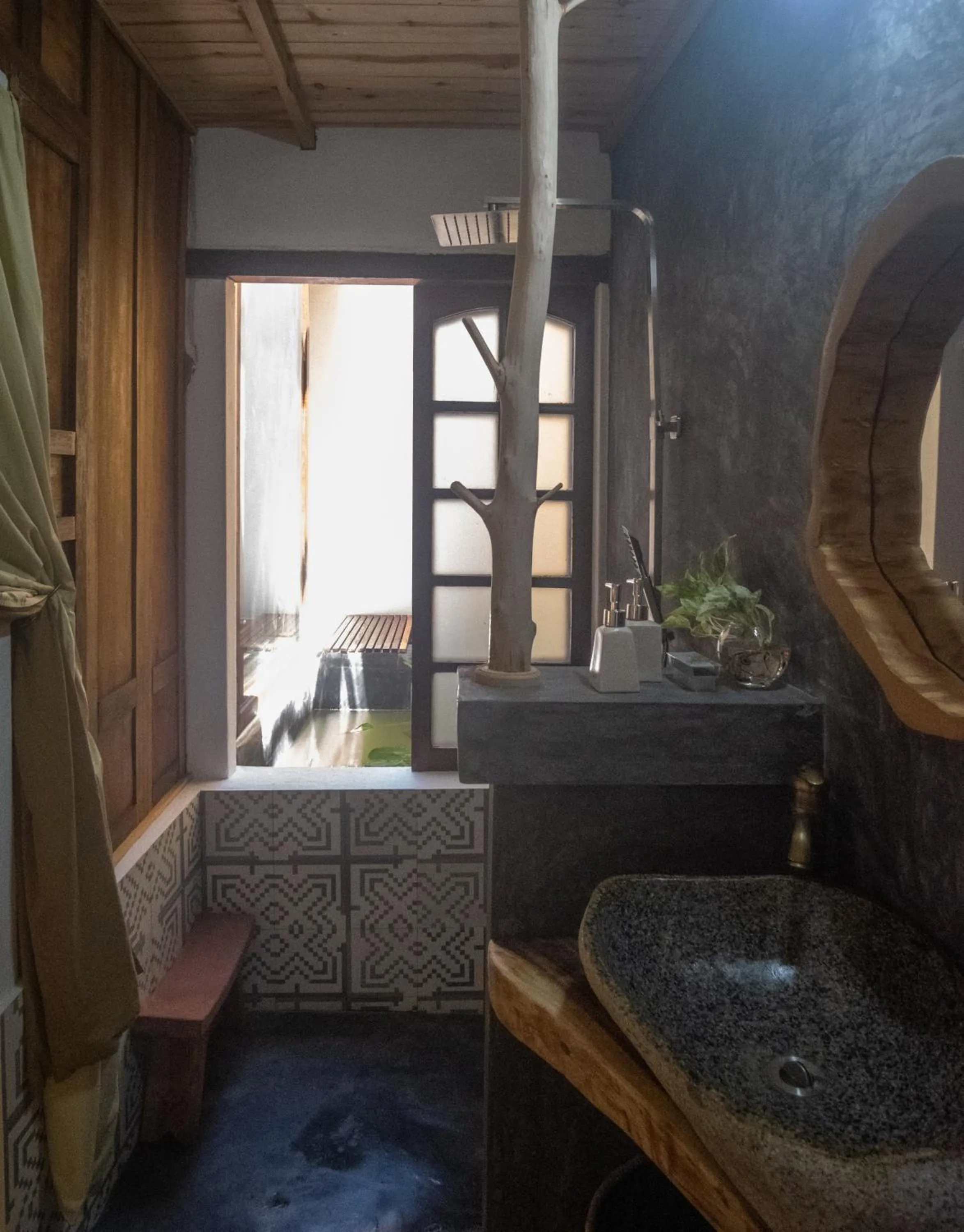 Bathroom in Leranda Homestay