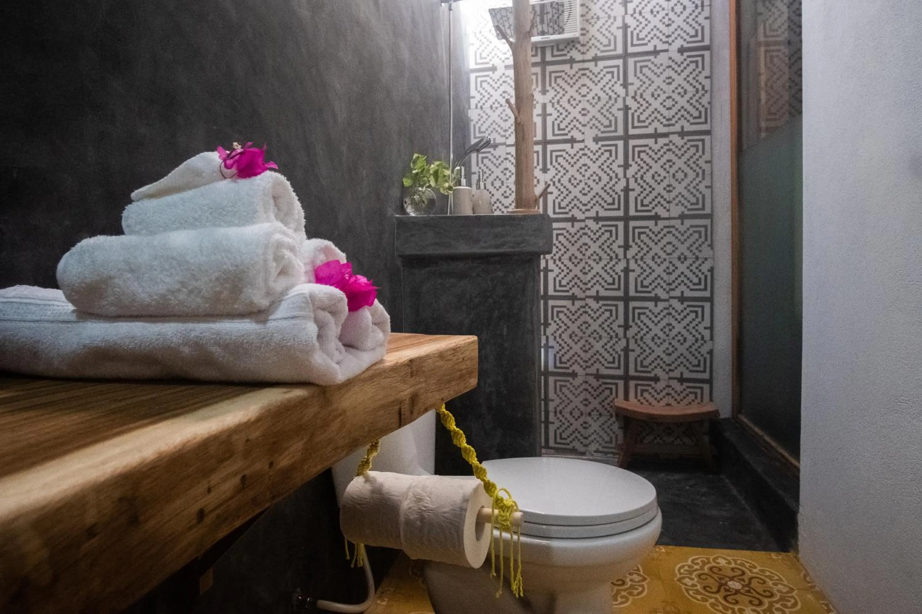 Shower in Leranda Homestay