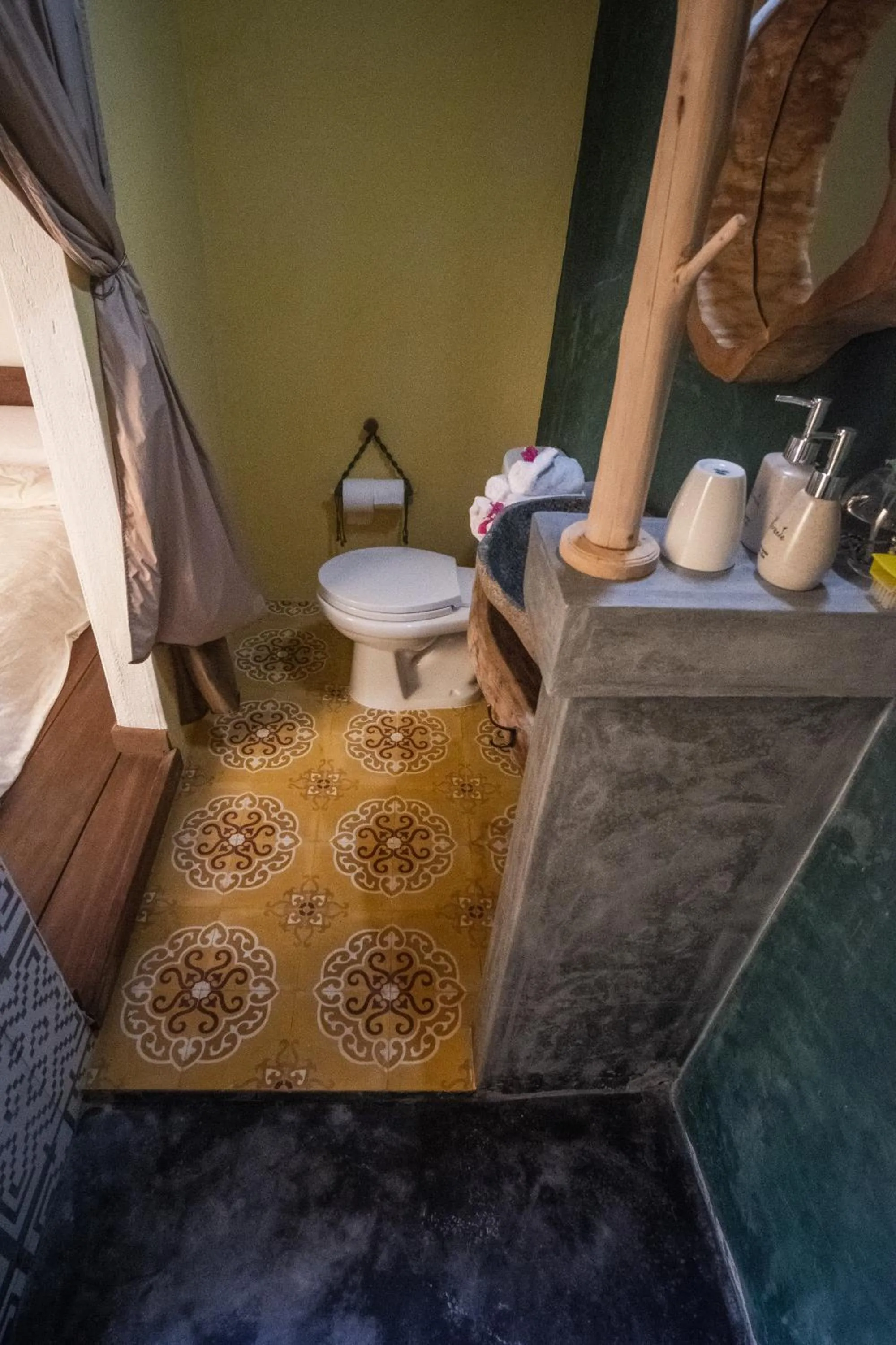 Toilet in Leranda Homestay