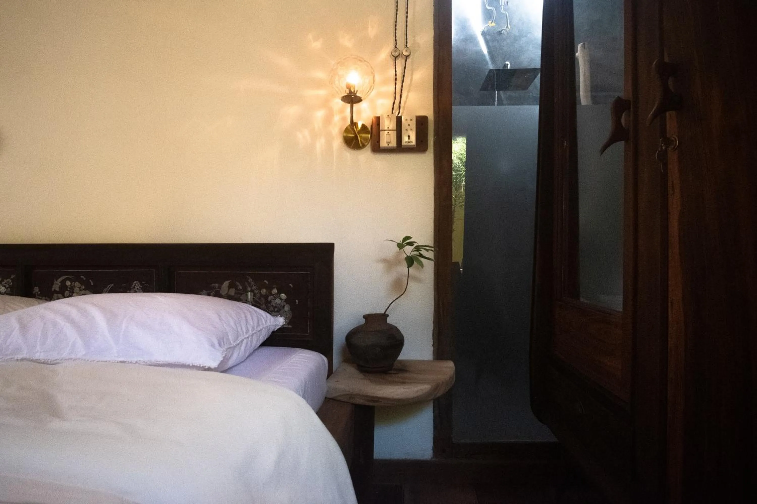 Photo of the whole room, Bed in Leranda Homestay