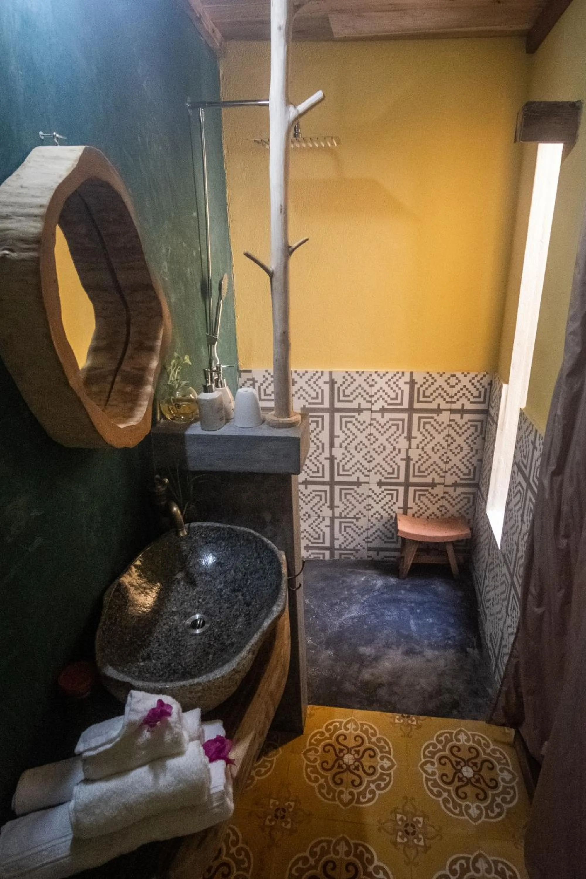 Bathroom in Leranda Homestay