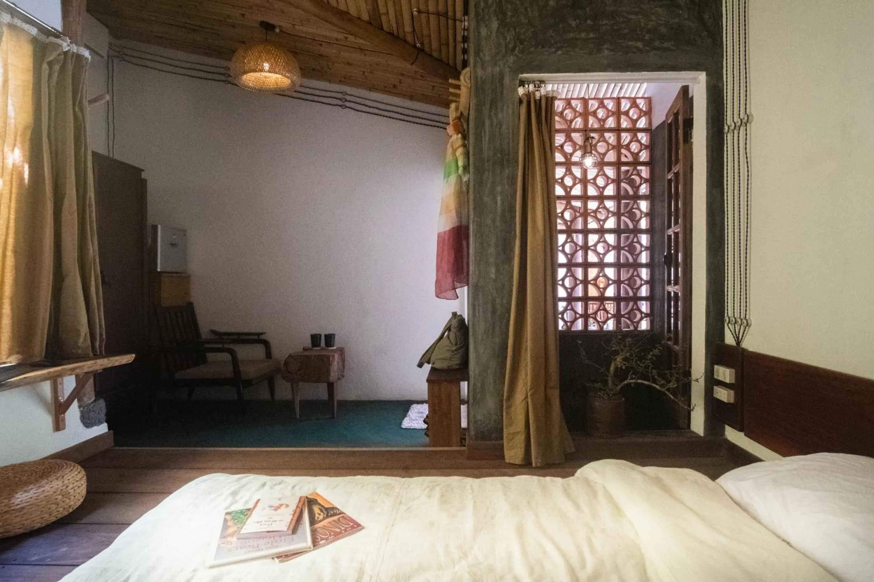 Decorative detail, Bed in Leranda Homestay