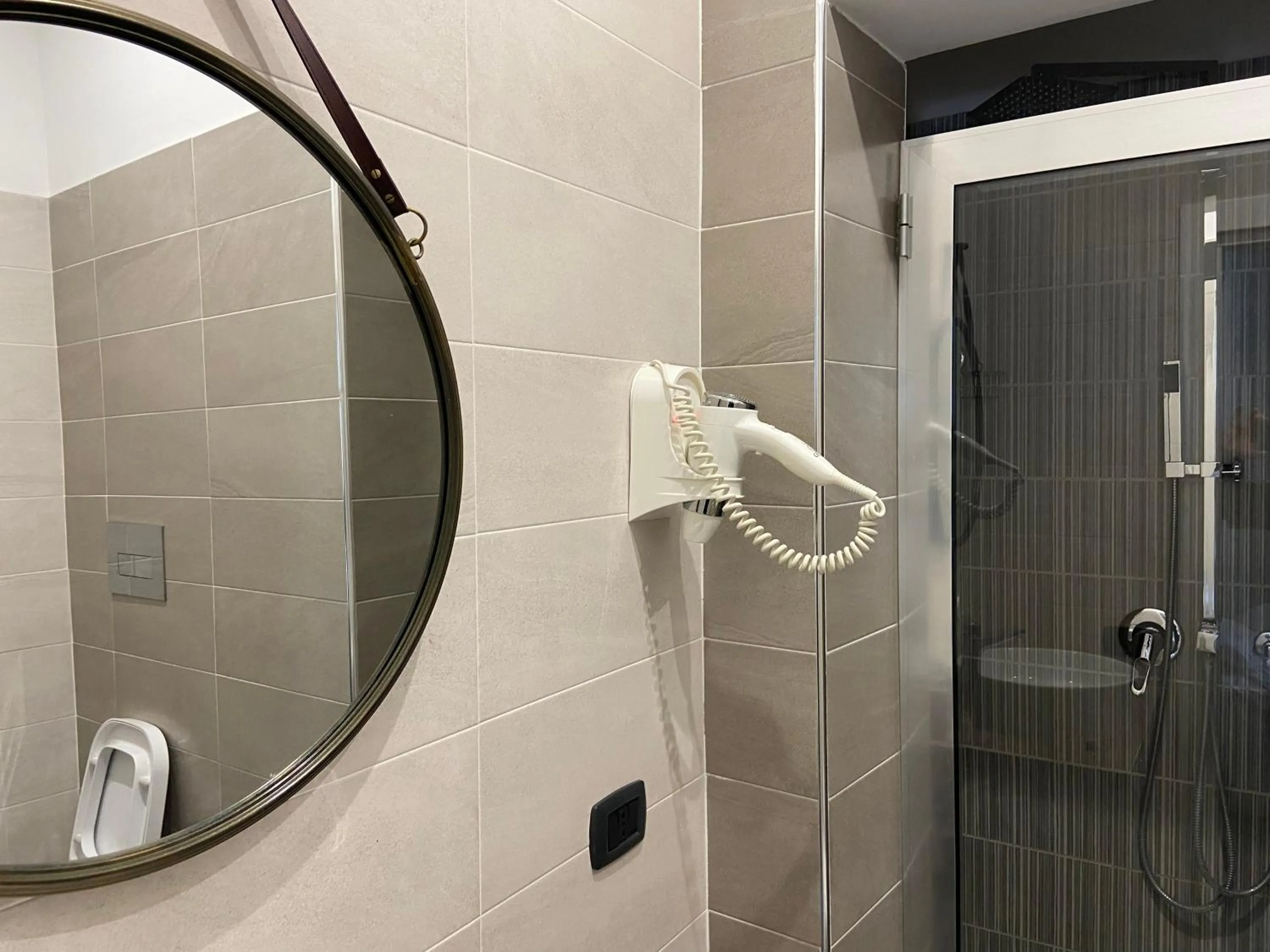 Bathroom in Doria Suites Napoli