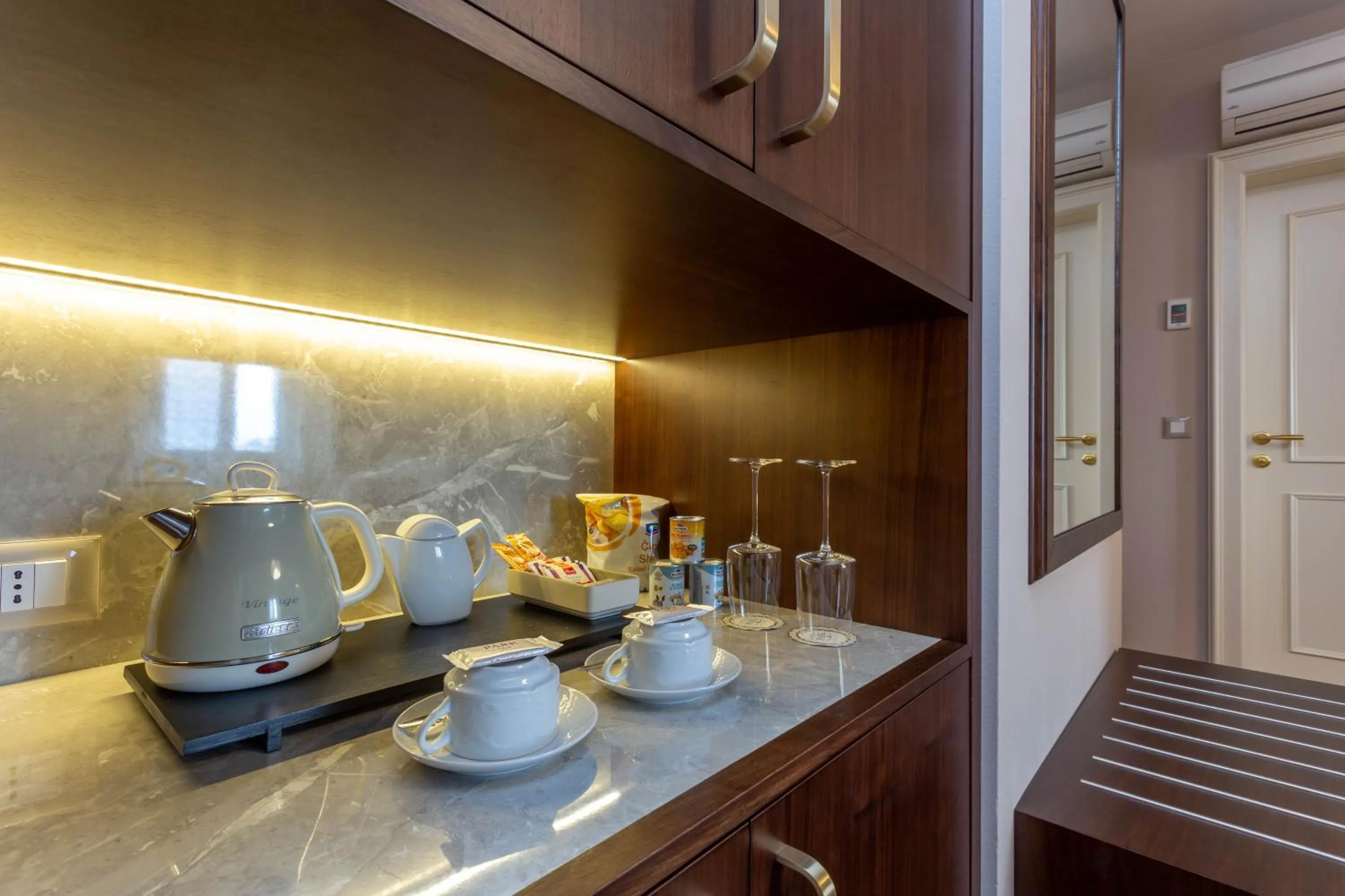 Coffee/tea facilities in Heritage Hotel Park Hvar