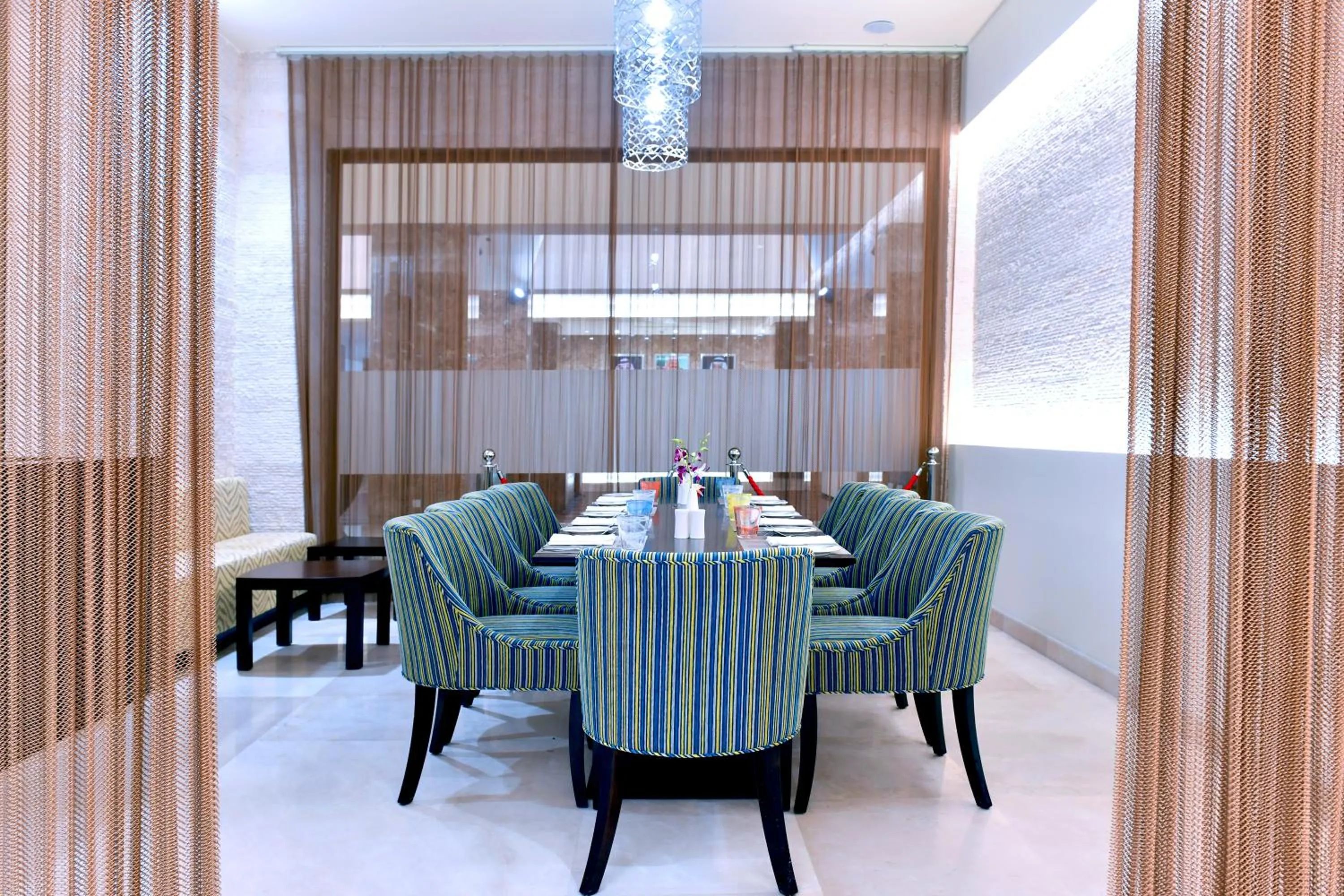 Restaurant/places to eat in Grand Millennium Tabuk