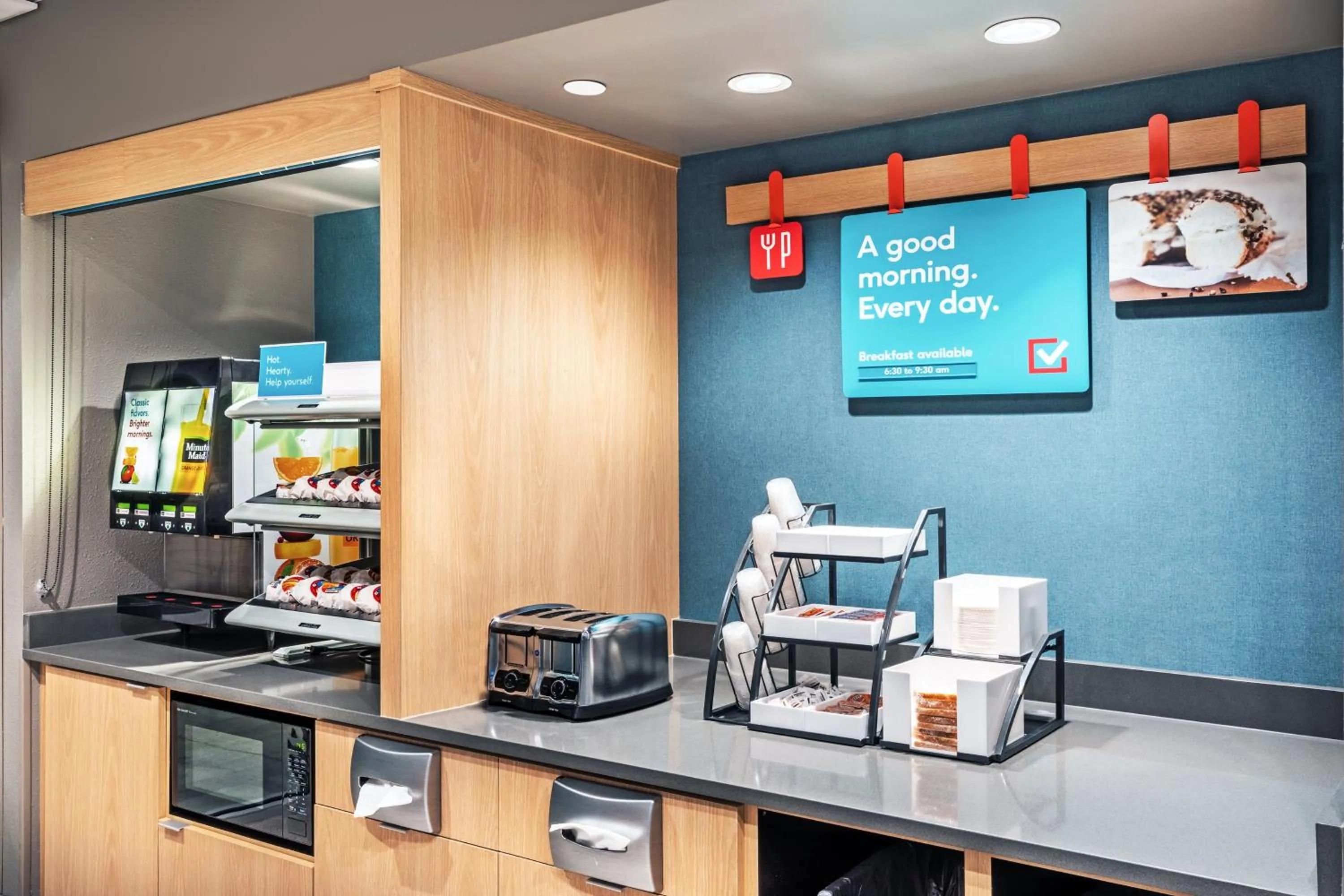 Breakfast in avid hotel - Bentonville - Rogers by IHG