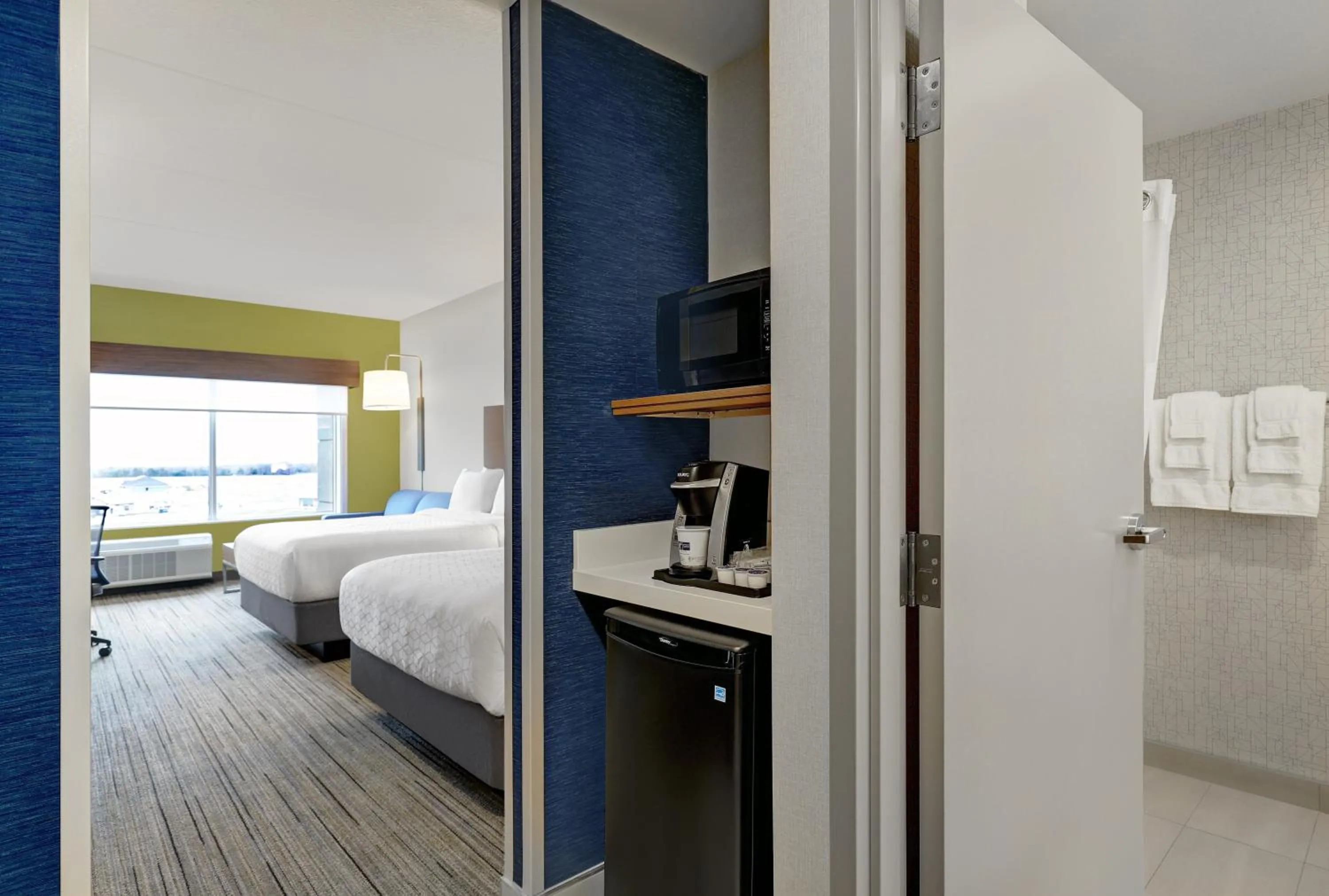 Photo of the whole room, Bed in Holiday Inn Express & Suites - Port Elgin