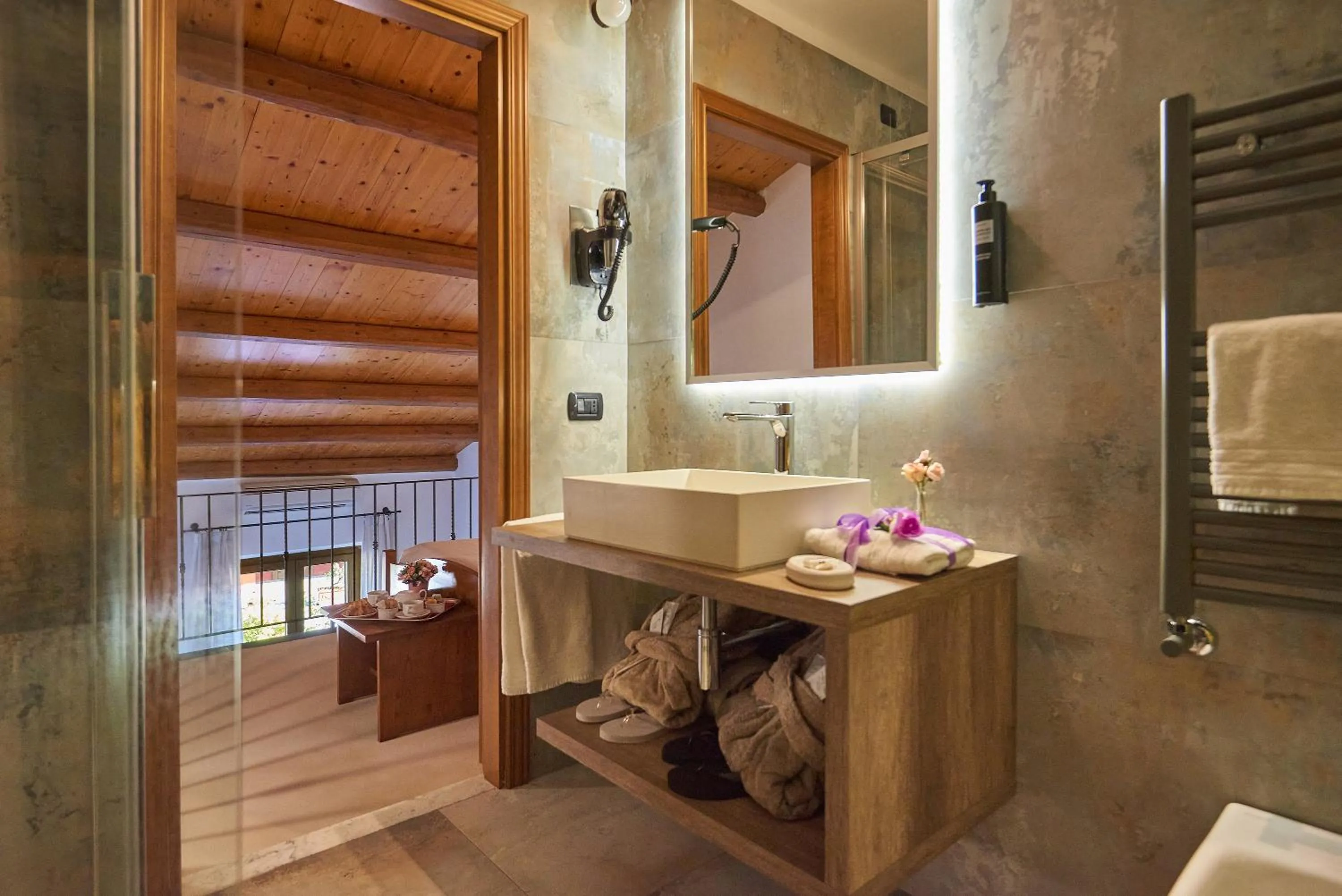 Bathroom in Casanova - Panoramic Rooms and Suites