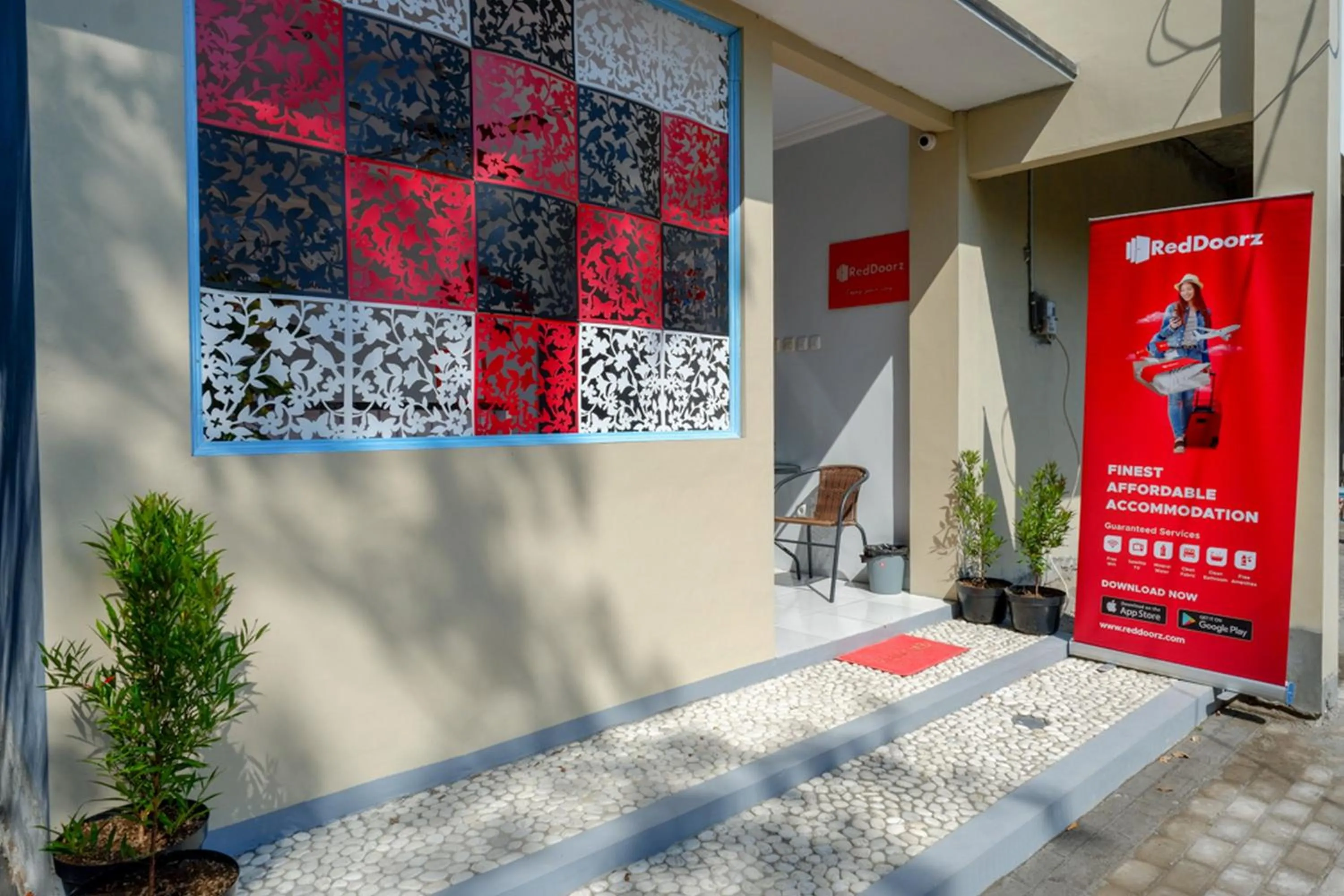 RedDoorz near Padang Golf Adisucipto