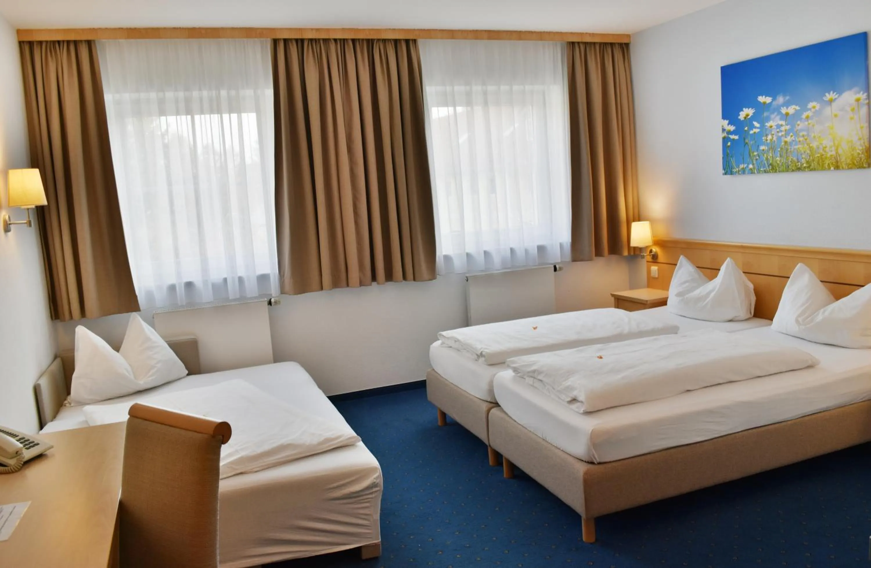 Photo of the whole room, Bed in Familienhotel nahe der Therme Erding