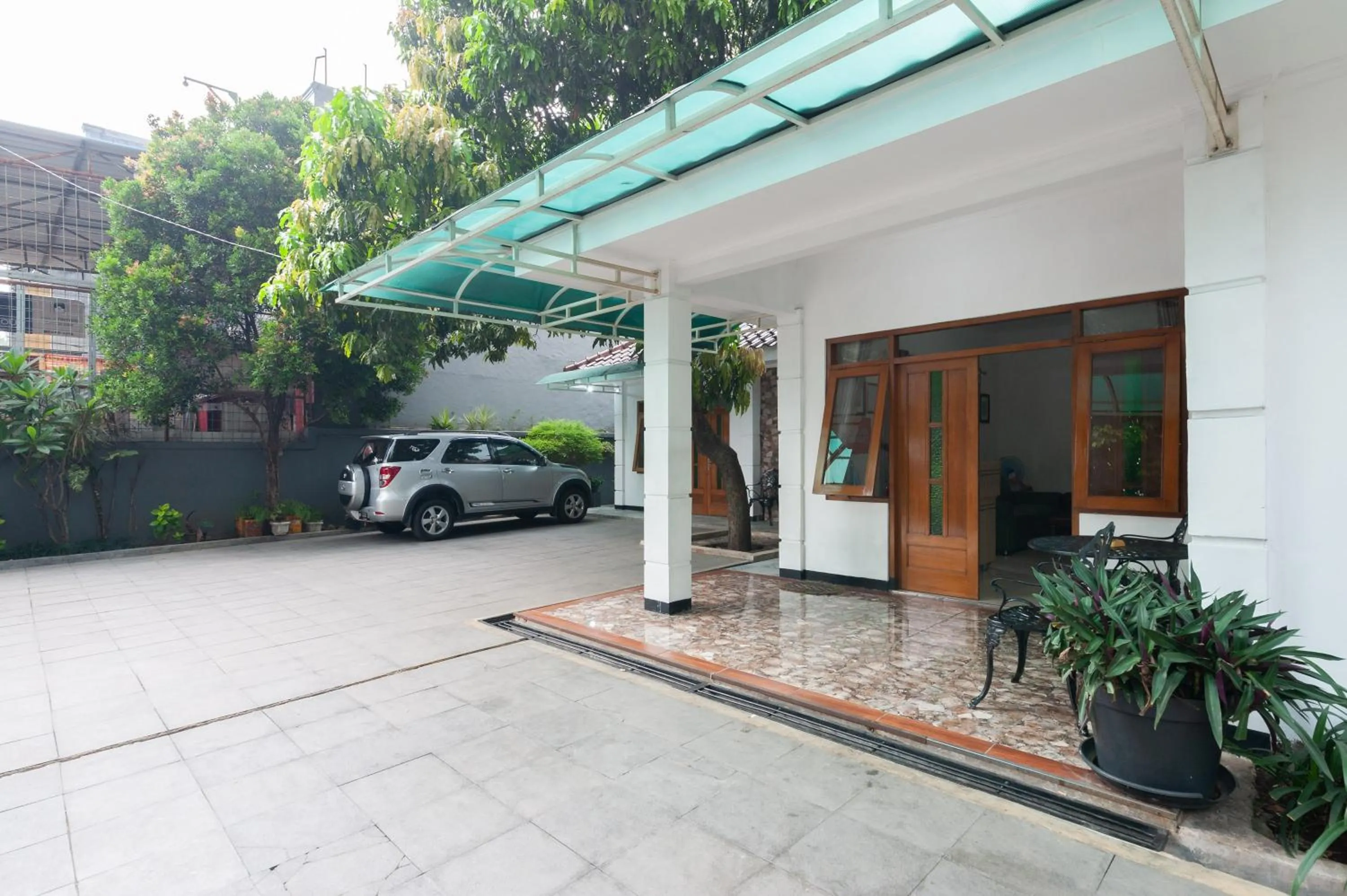 Property building in RedDoorz at Batutulis Bogor by House of M