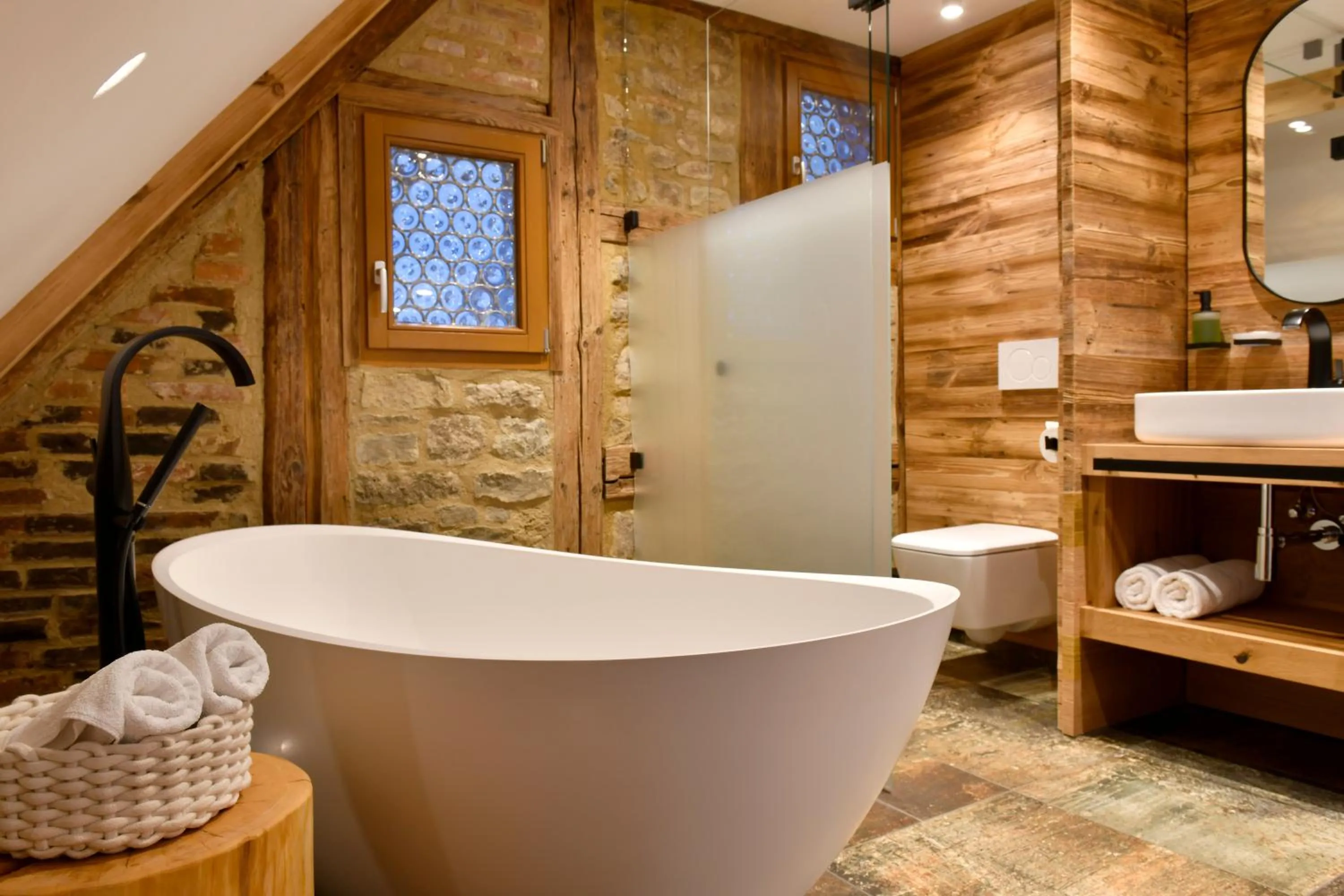 Bathroom in Romantik Hotel Markusturm