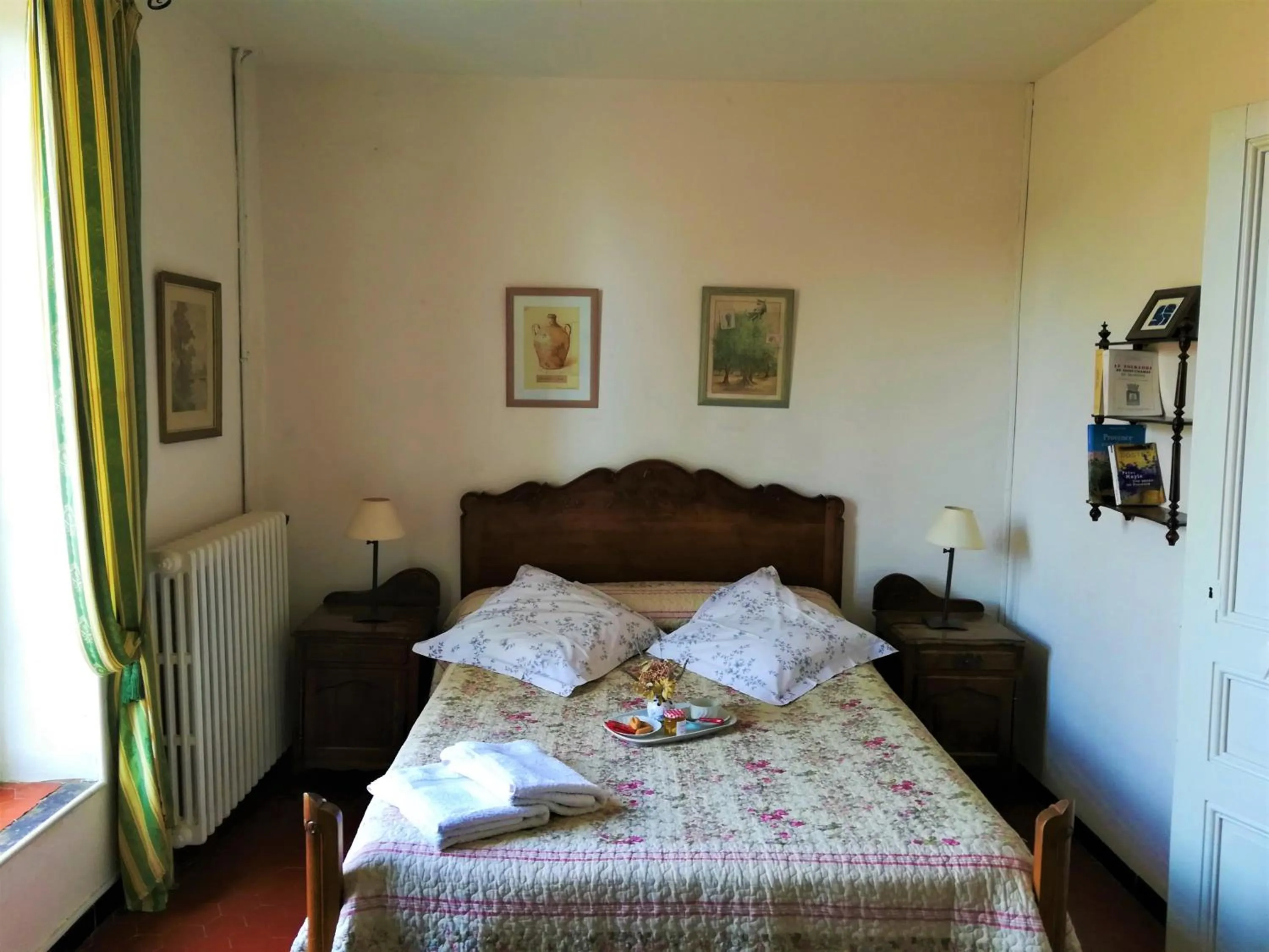 Bed in Embarben Maison d'hôtes