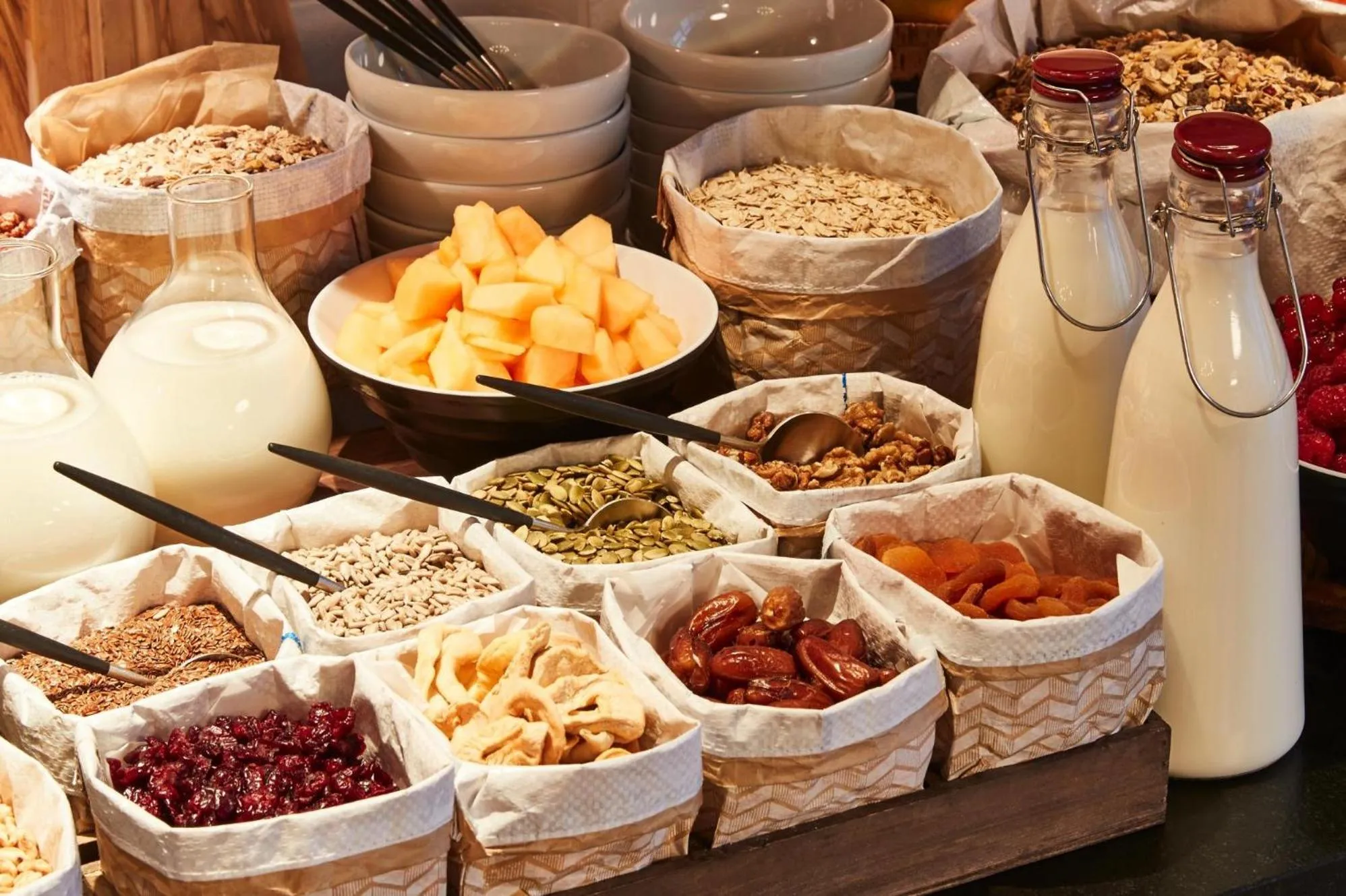 Food and drinks in Steigenberger Hotel de Saxe