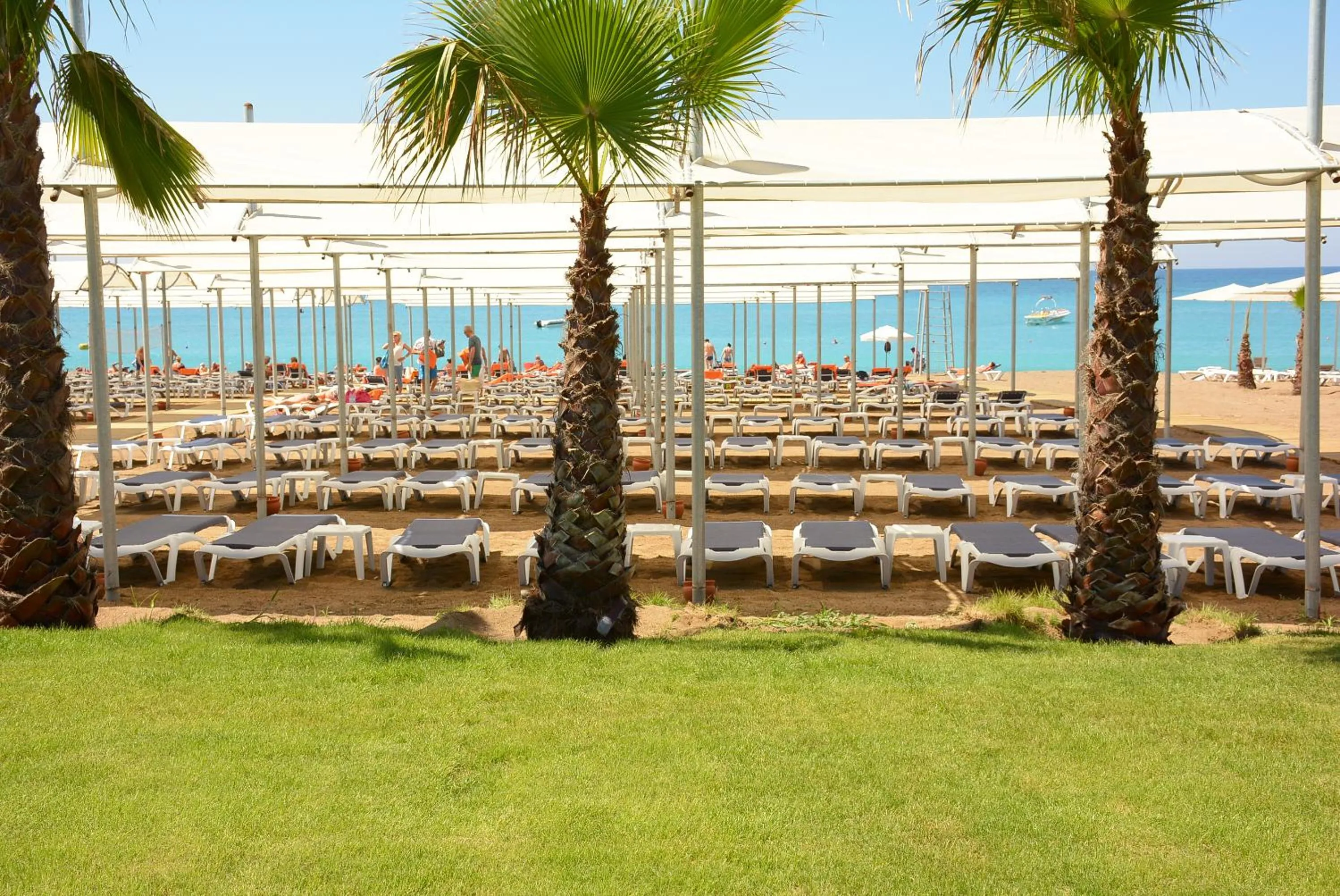 Day in J'adore Deluxe Hotel & Spa Ultra All Inclusive