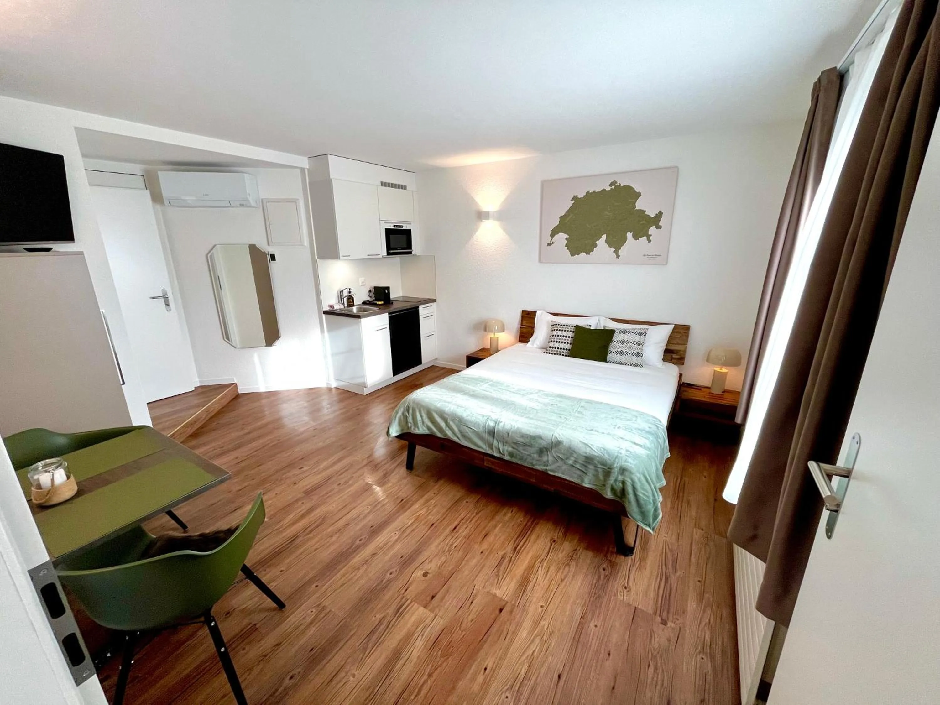 View (from property/room), Bed in Apart-Hôtel Pont-de-Thielle