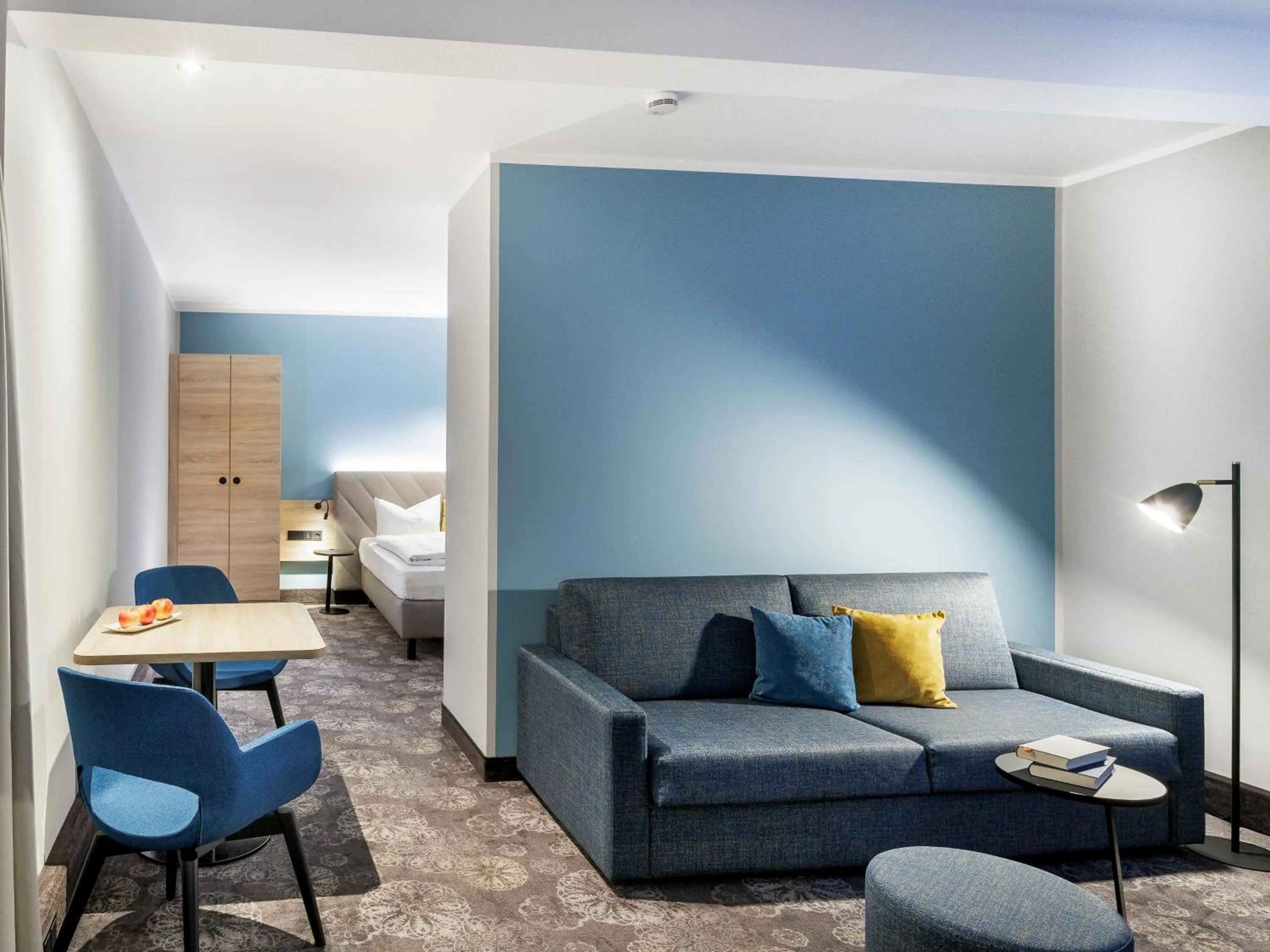 Living room, Bed in Hotel Purucker