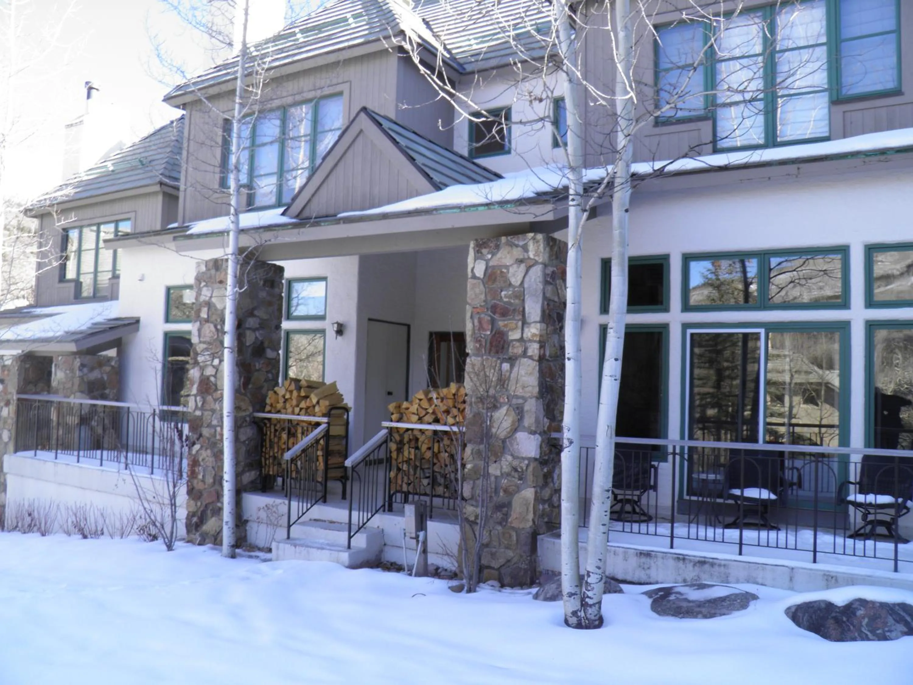 Property building in Highlands Townhome by Vail Realty