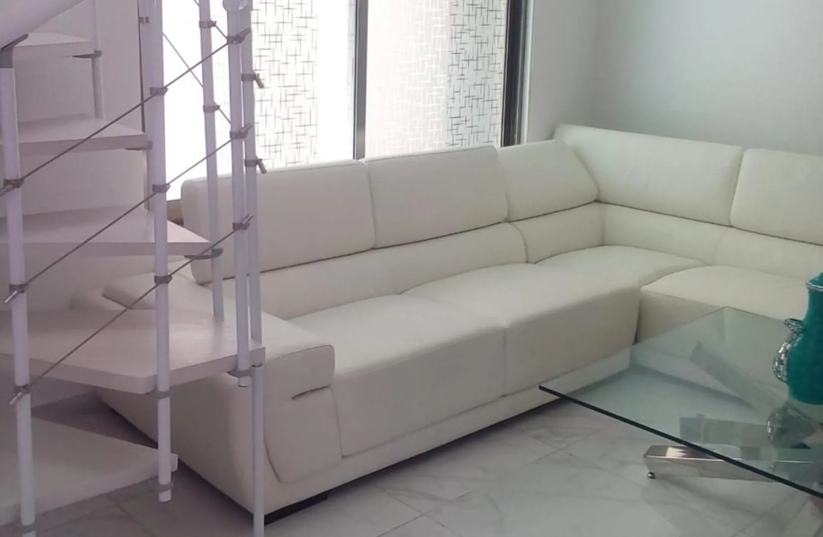 Palmarena Rooms & Residences - Long Stay Comfort with Parking, Sauna, Gym & Pool - Steps from 5th Avenue