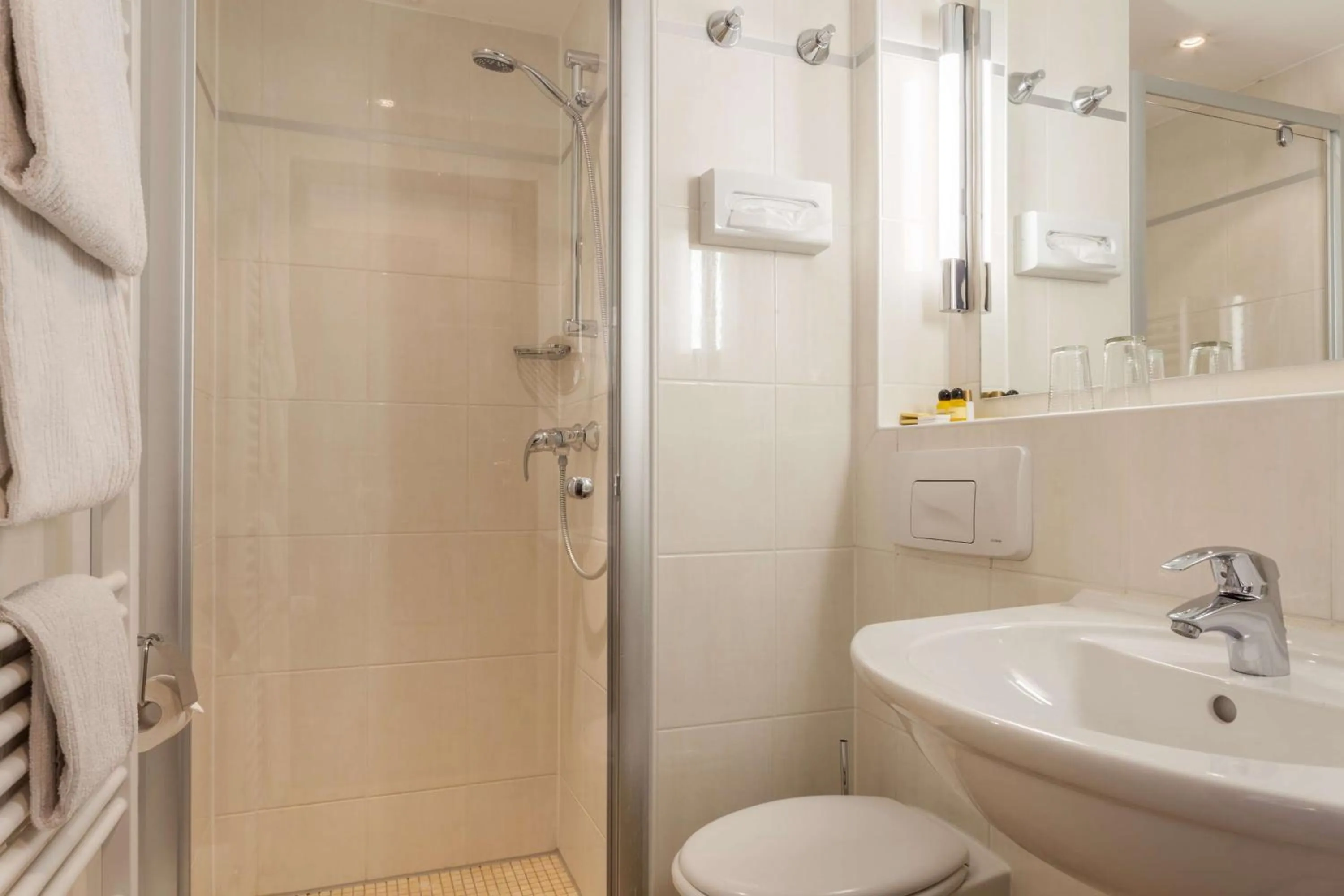 Bathroom in Best Western Hotel Augusta