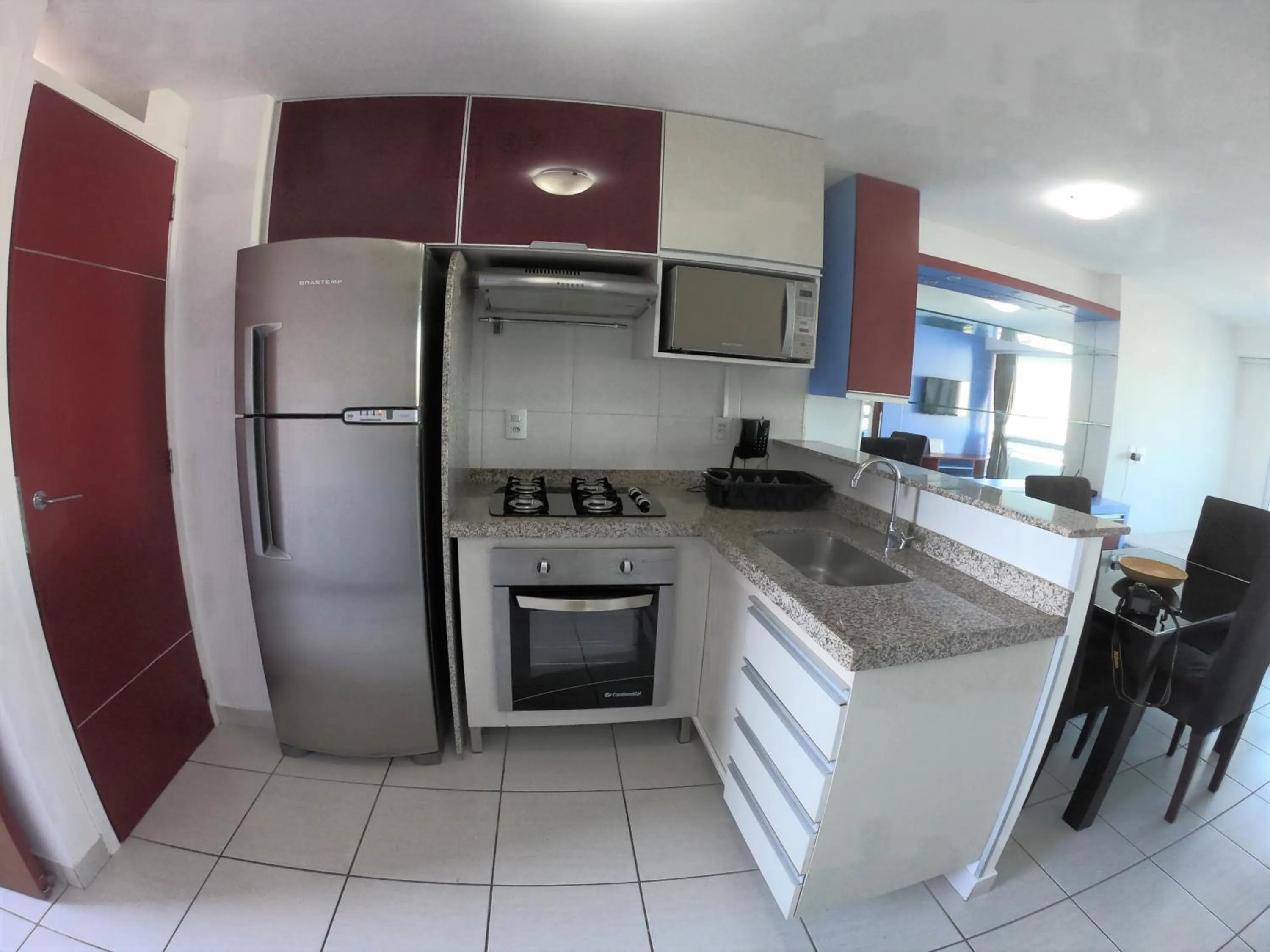 Communal kitchen in VIP Beira Mar Residence