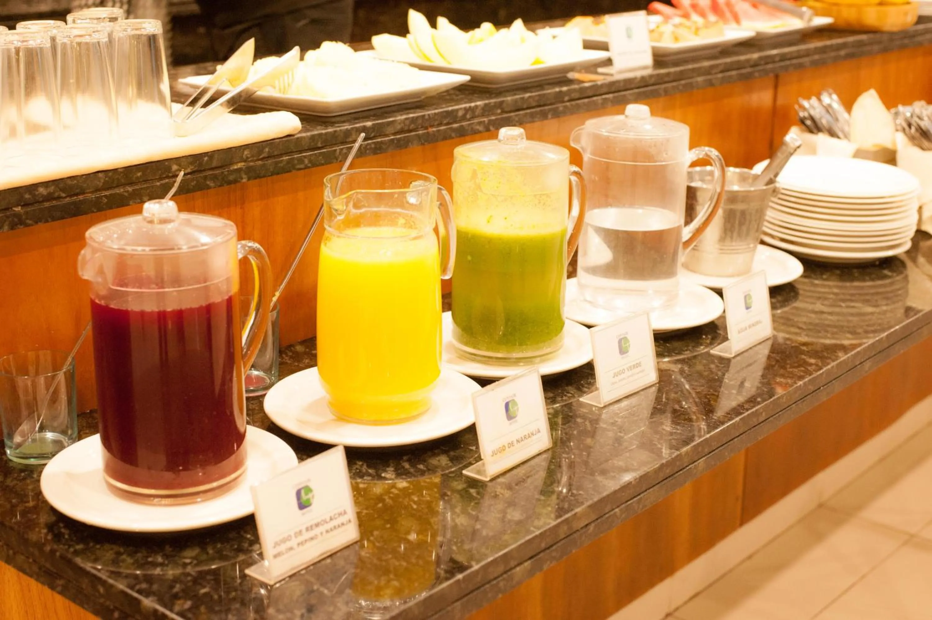 Restaurant/places to eat in Convair Hotel