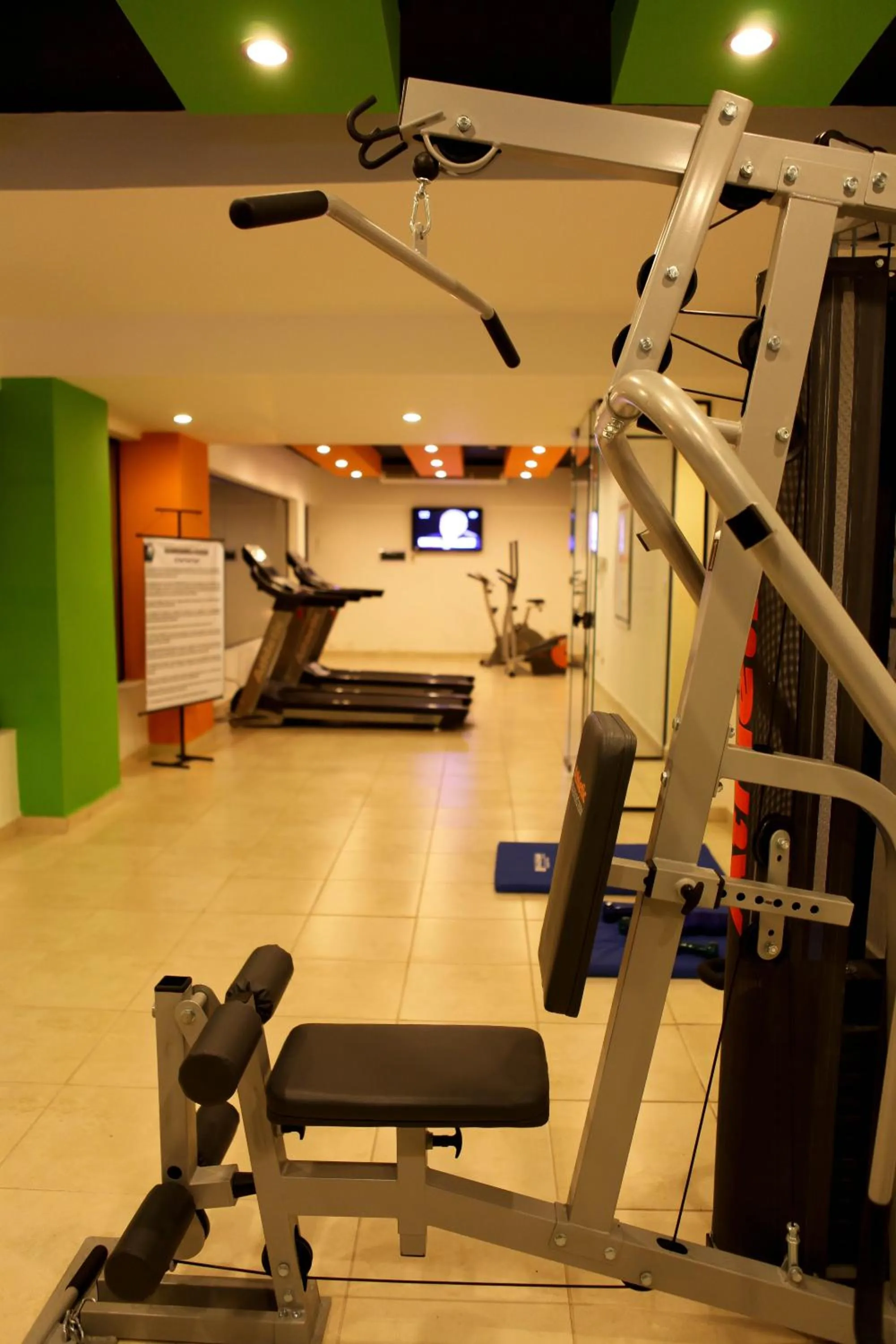 Fitness centre/facilities in Convair Hotel
